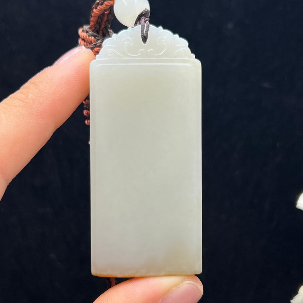 和田玉籽料无事牌（71.7g）