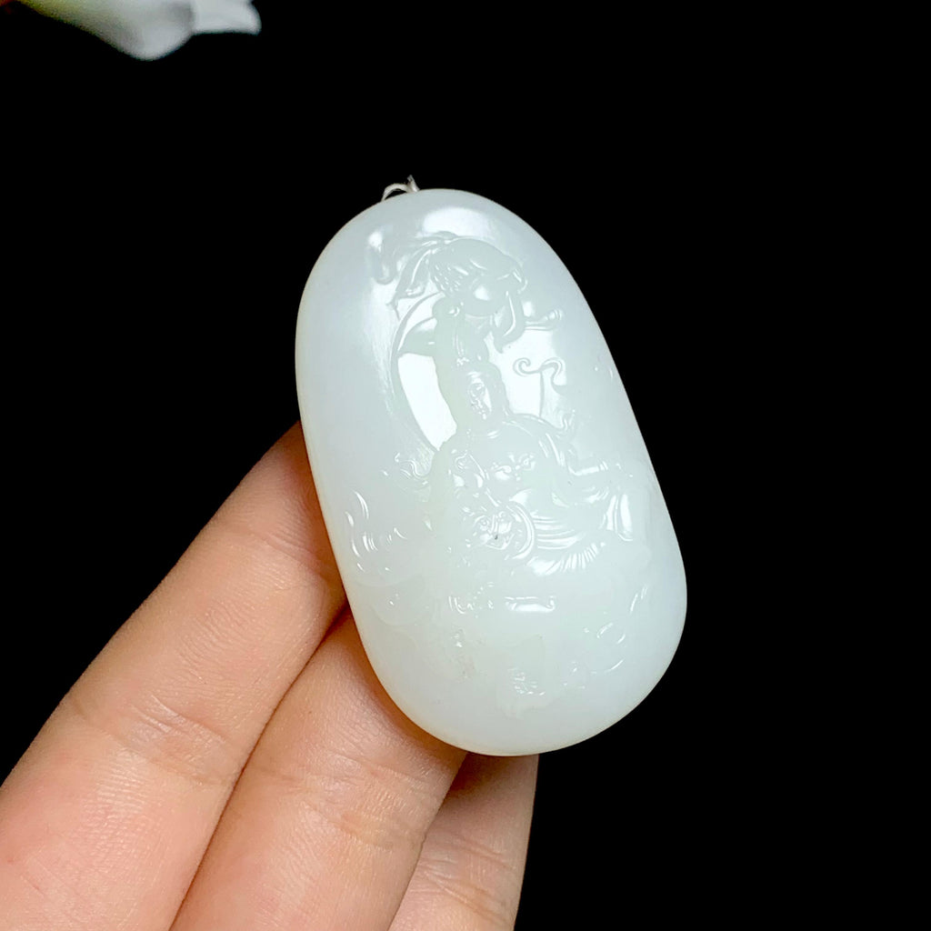 和田山料白玉御龙观音（35.3g）