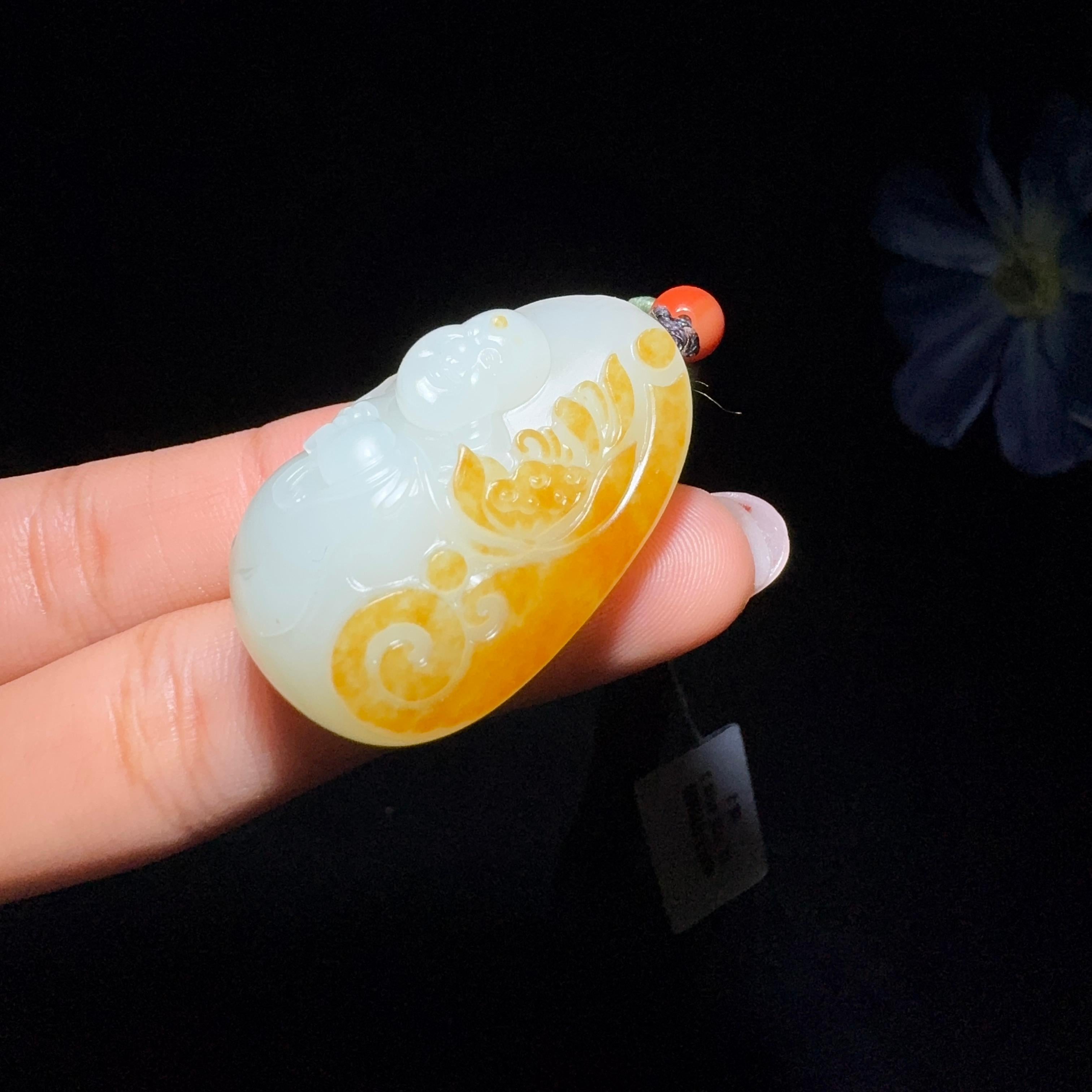 和田玉籽料挂件佛公（28.1g）
