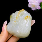 和田玉籽料龙行天下手把件（132.2g）
