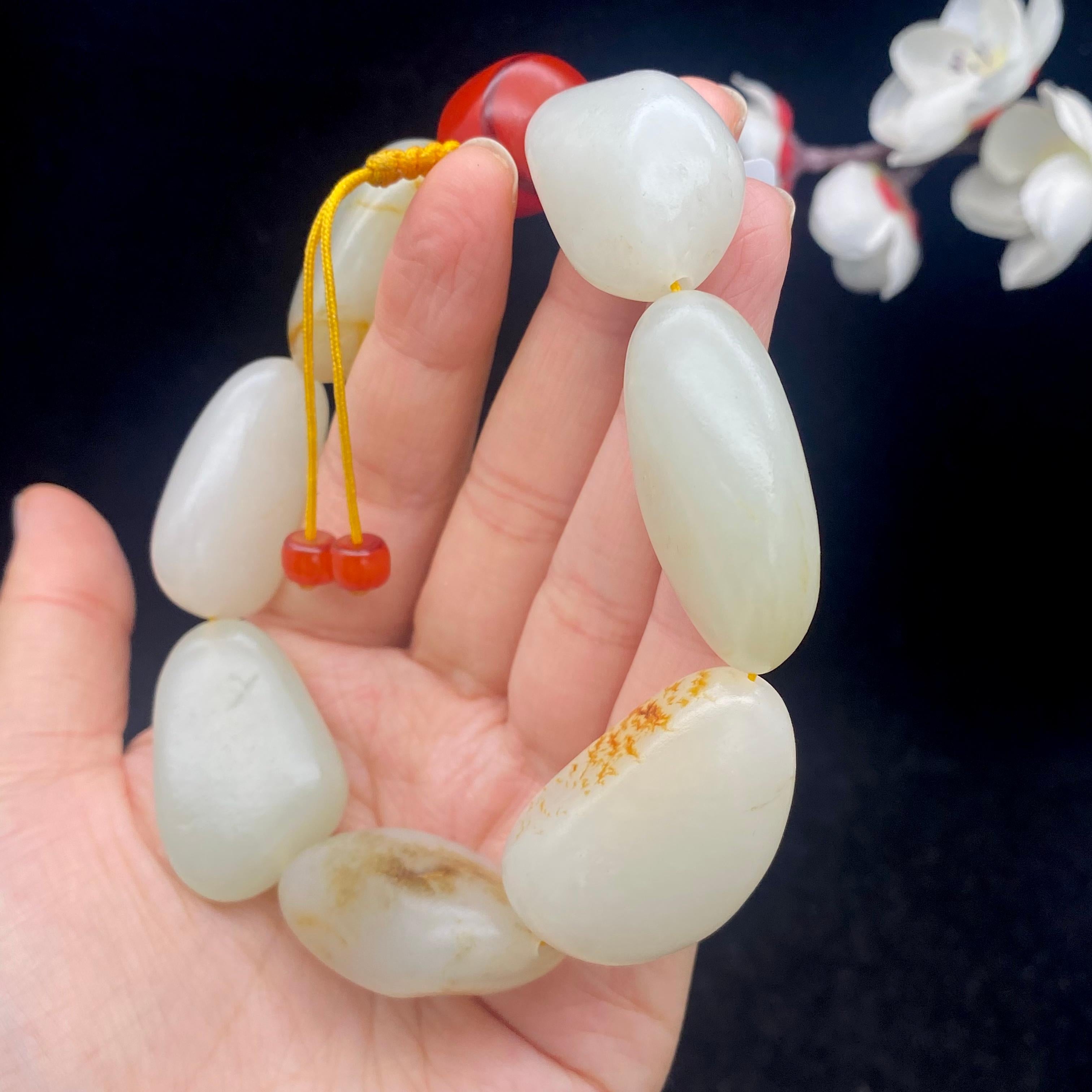 和田玉洒金皮籽料【精品手串】（109.6g）