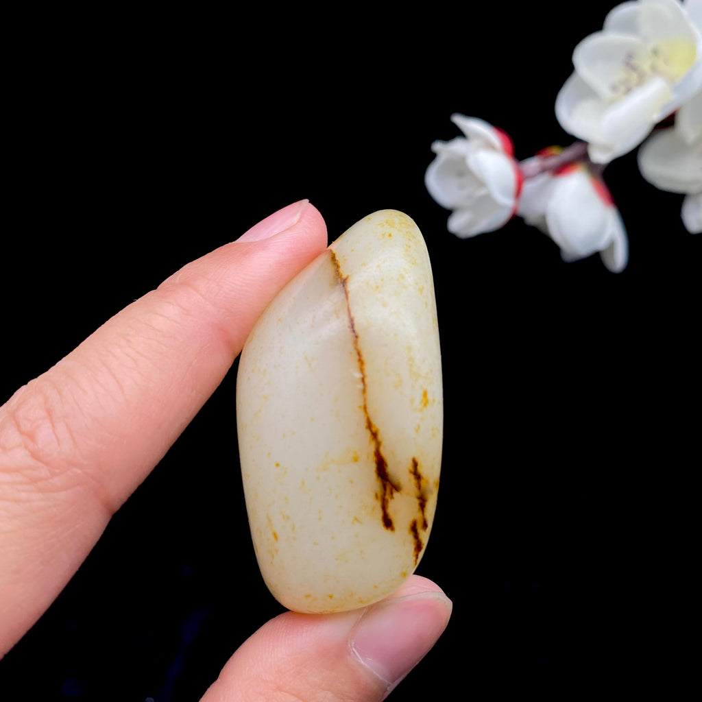 和田玉洒金皮籽料原石（63.6g）