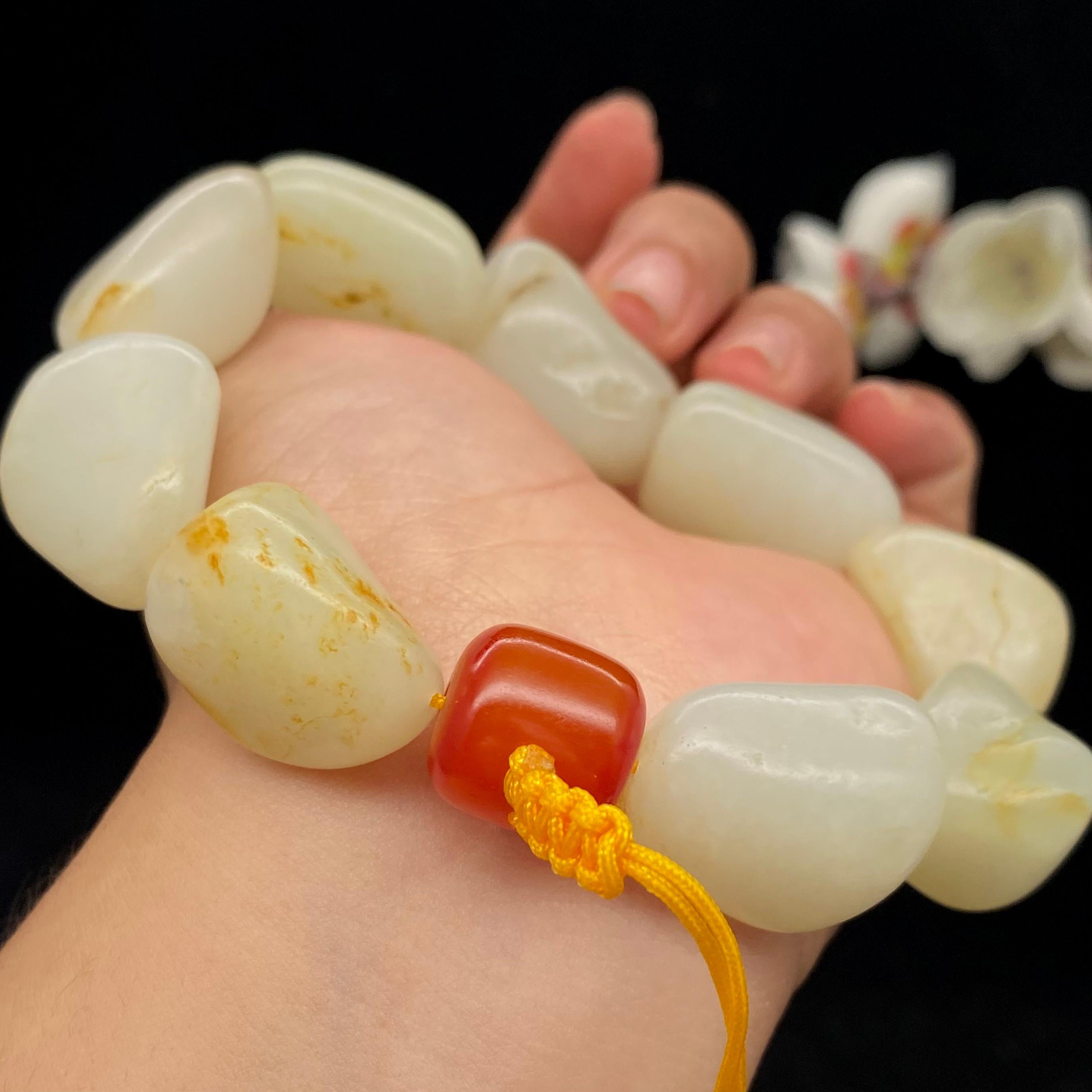 和田玉洒金皮籽料【精品手串】（116.4g）