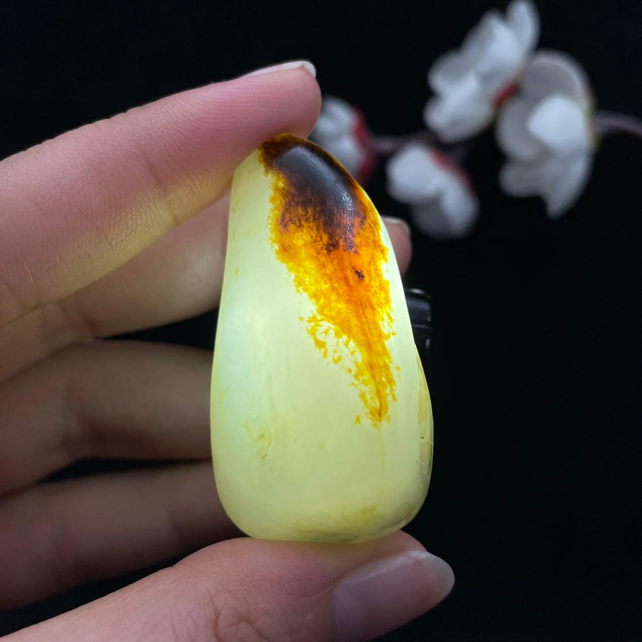 和田玉聚红皮青花籽料（31.7g）