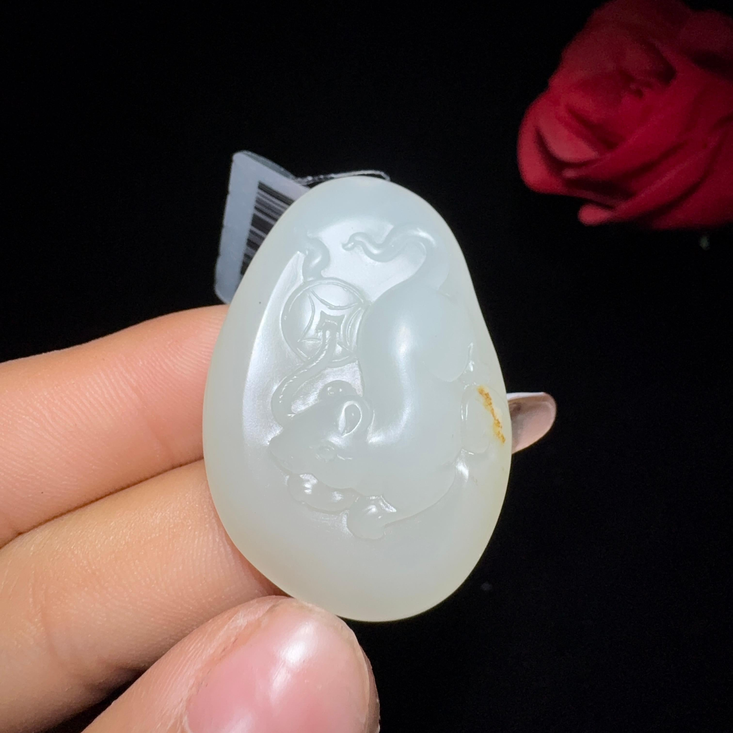 和田玉籽料挂件老鼠（18.9g）