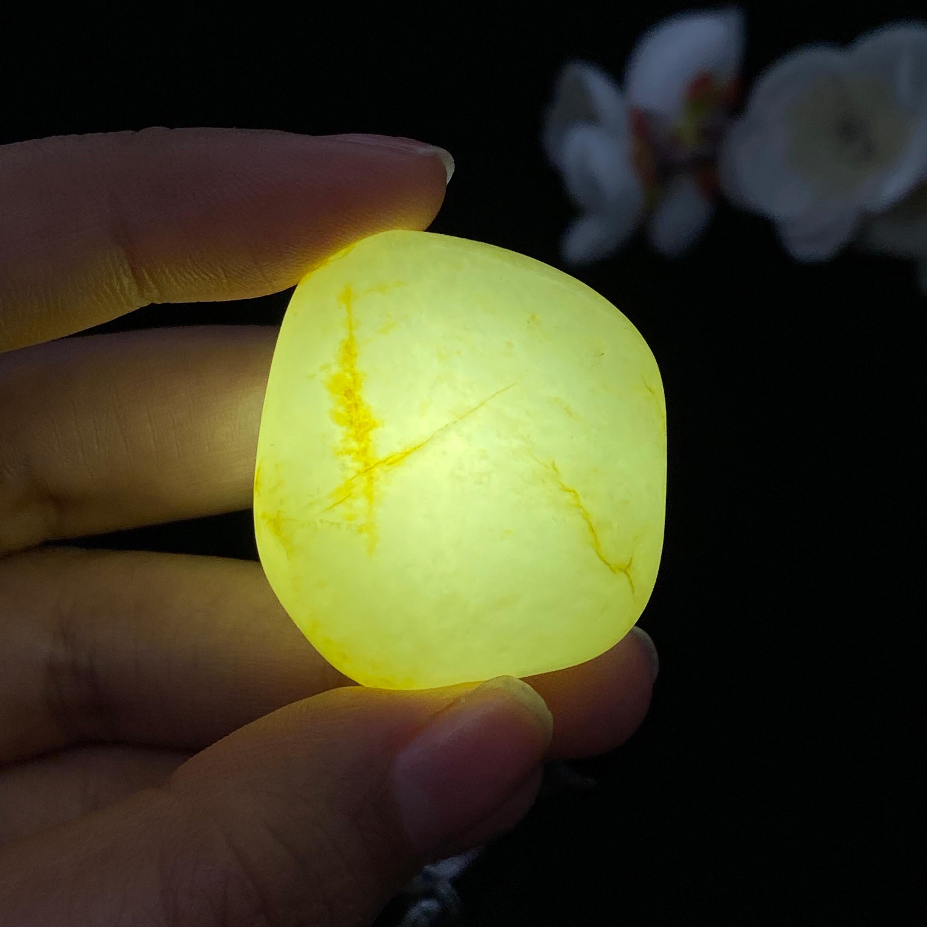 和田玉黄皮青花底籽料挂件（27.7g）