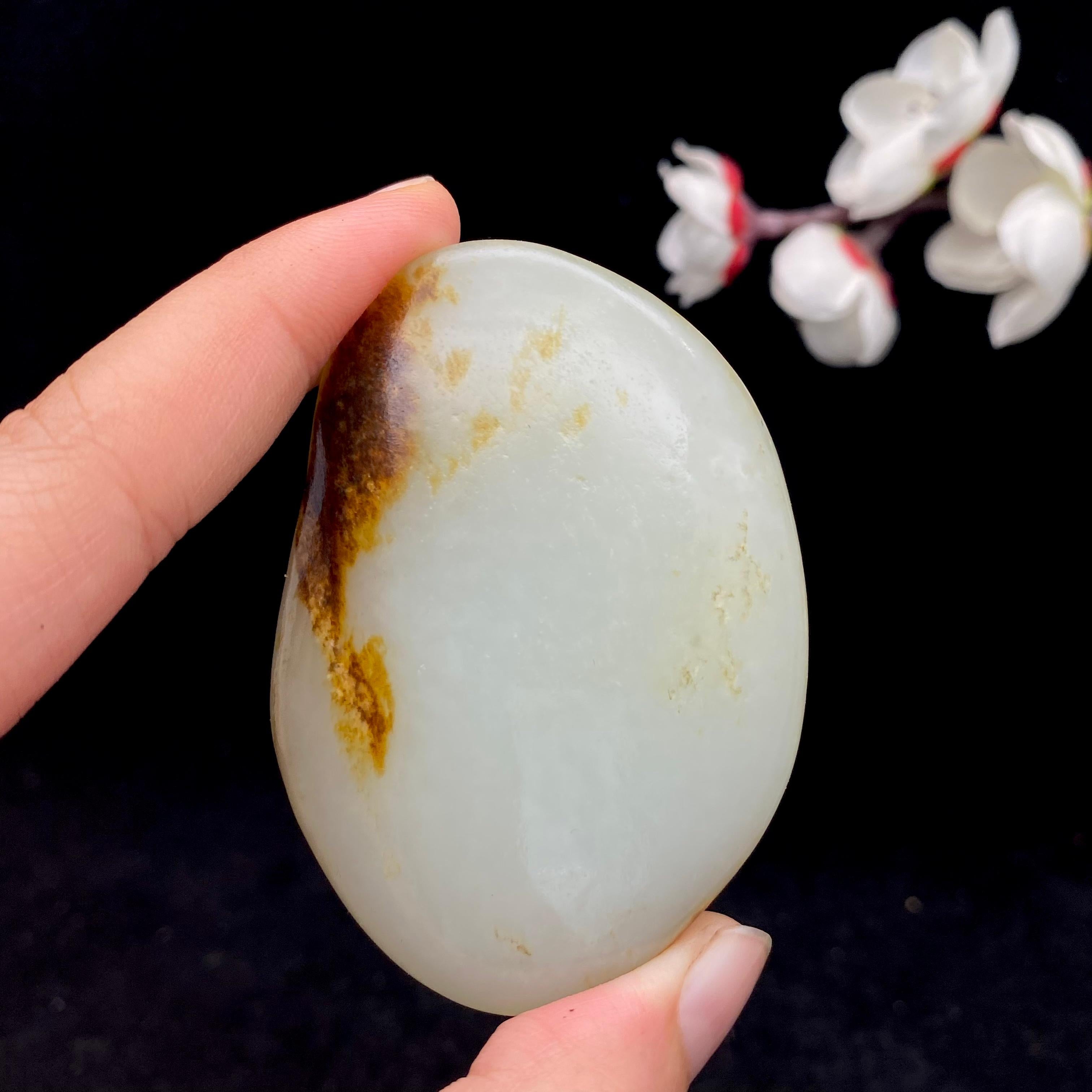 和田山料糖白玉龙凤对牌（52.5g） – 厚德载玉