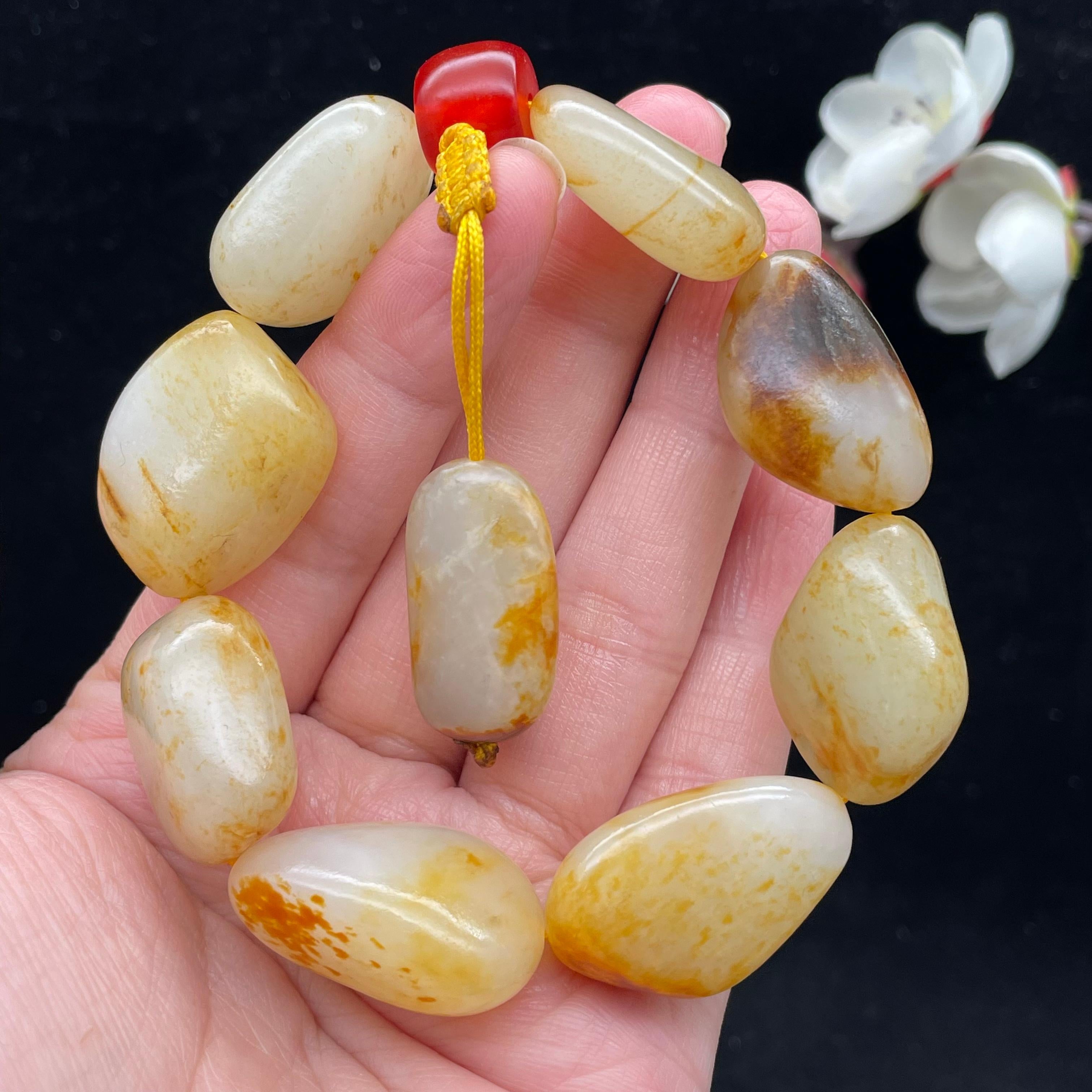 和田玉洒金皮籽料【精品手串】（86.8g）
