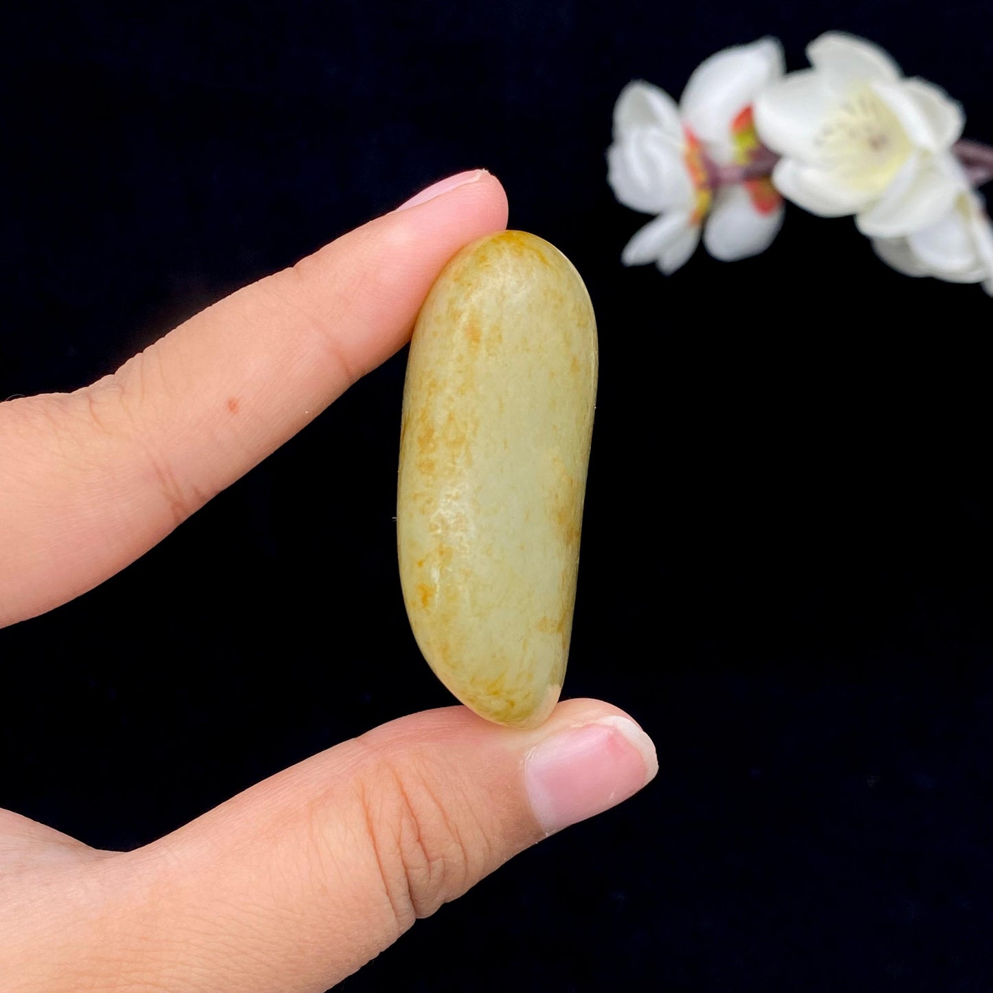 和田玉洒金皮籽料大挂件（56.9g）