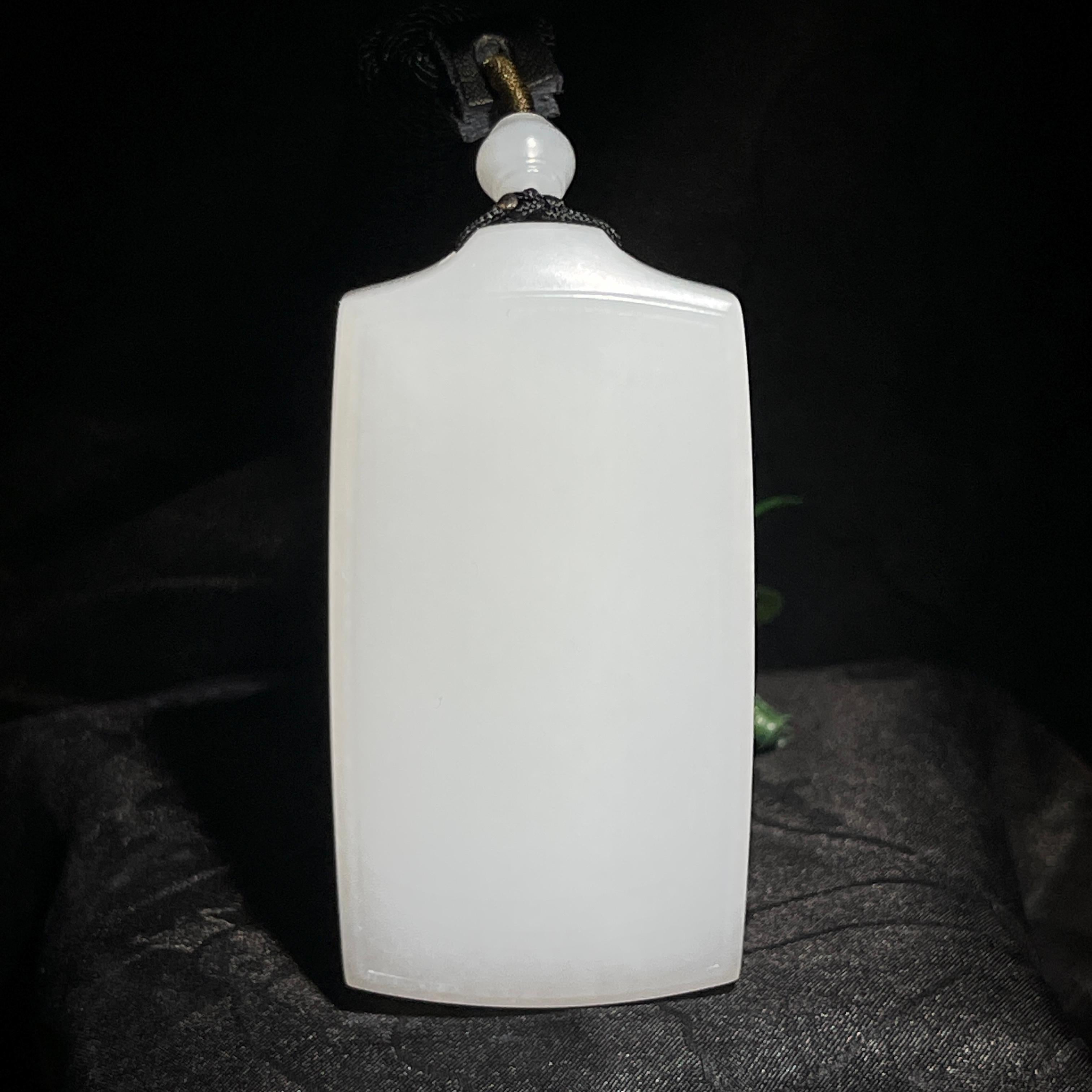 和田玉羊脂白玉无事牌（76.2g）