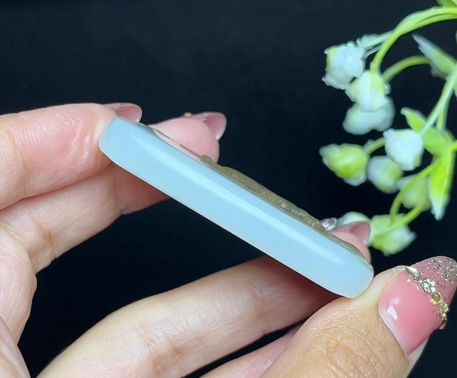 和田玉糖白羊脂玉下山虎（36.6g）