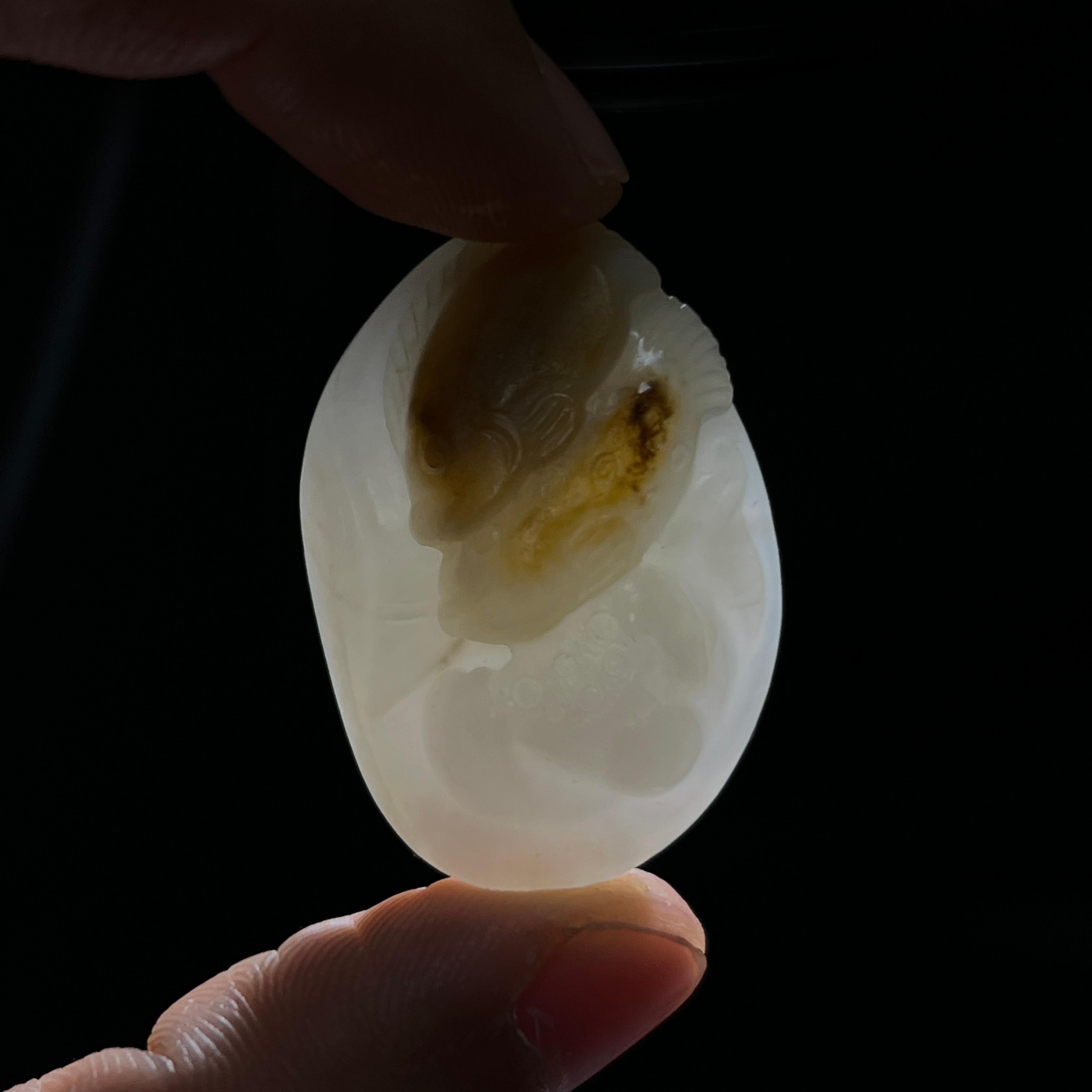 和田玉籽料黄沁皮连年有余挂件（14.1g）