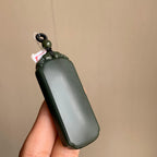 和田玉塔青一细无事牌（35.3g）