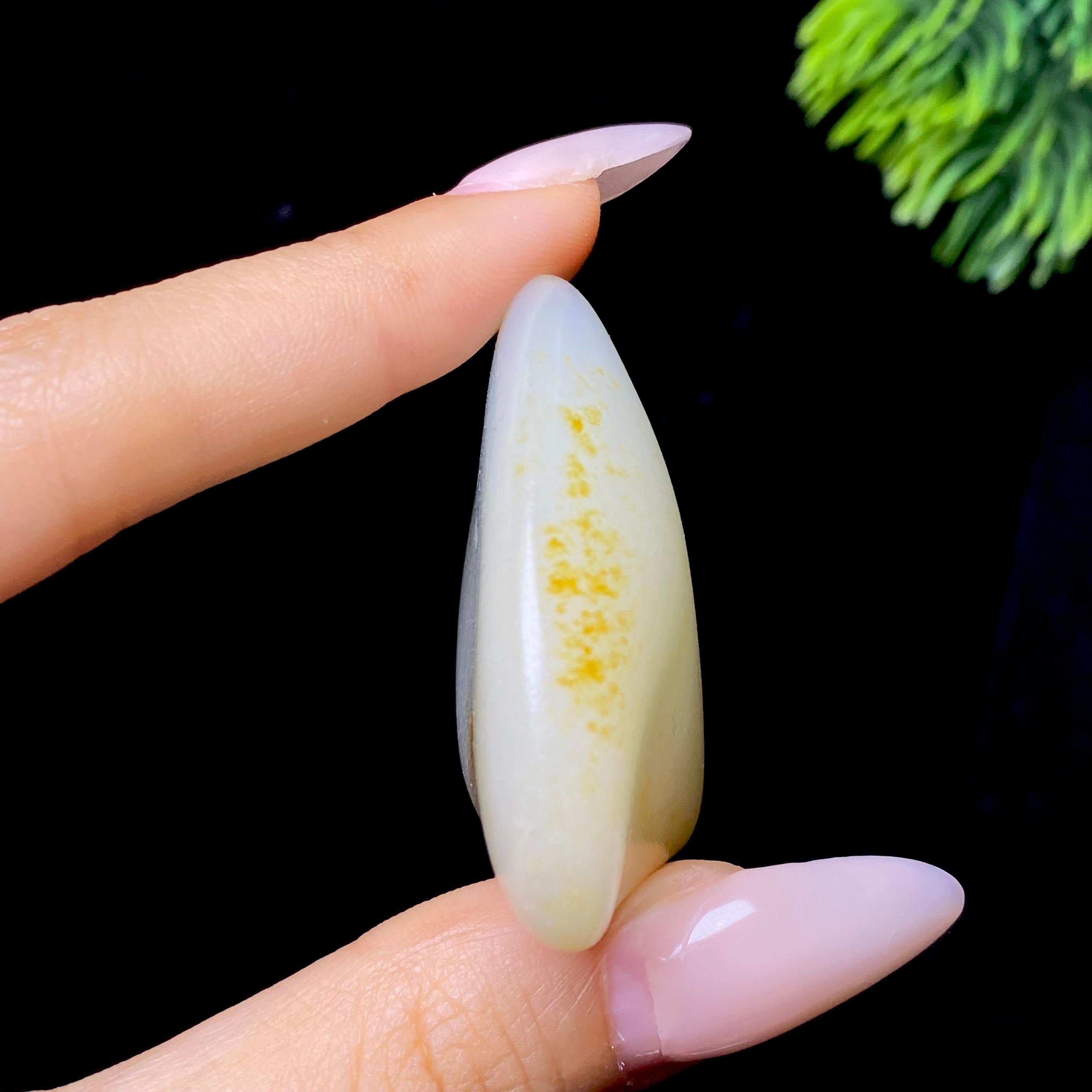 和田玉洒金皮籽料（40.7g）