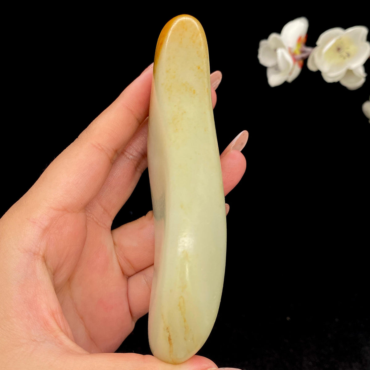 和田玉聚黄皮籽料手把件（180.8g）