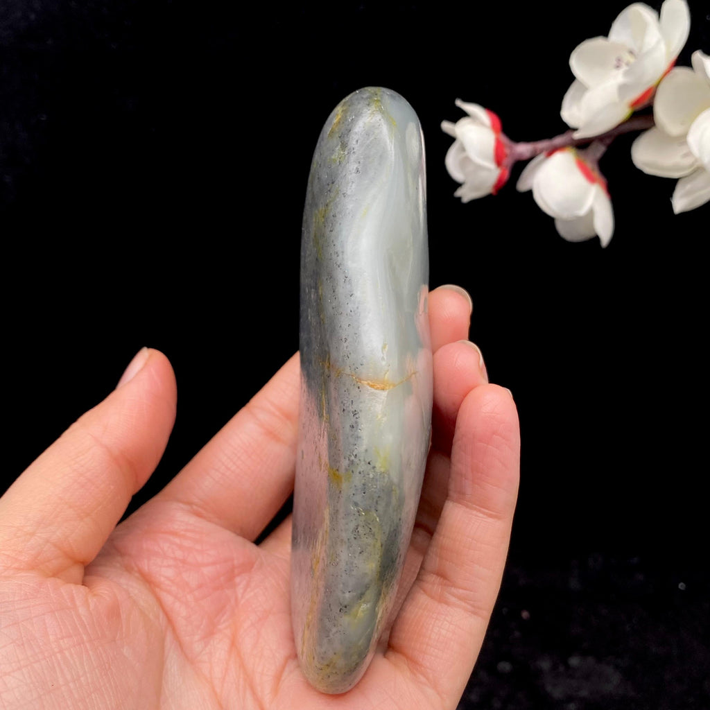 【超值推荐】和田玉青花籽料原石（208.5g）