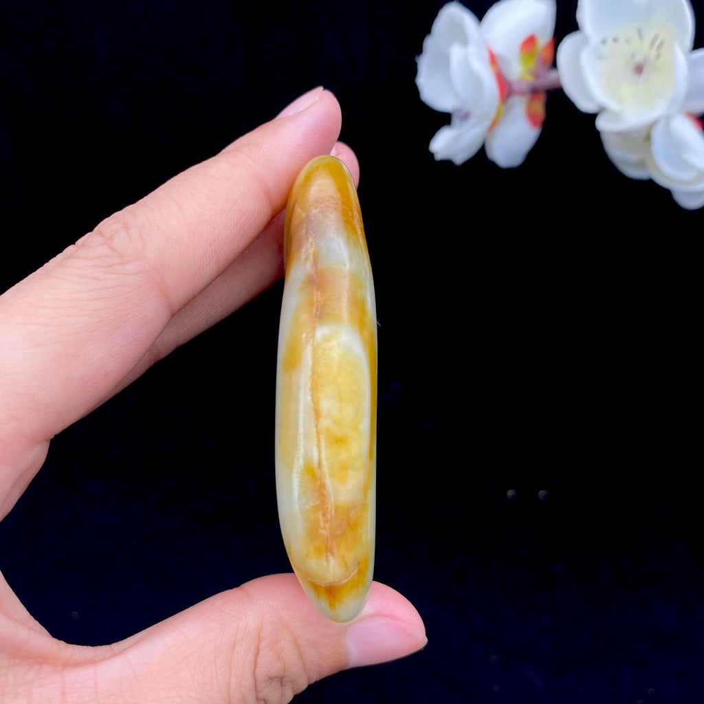 和田玉黄沁皮籽料原石（59.7g）