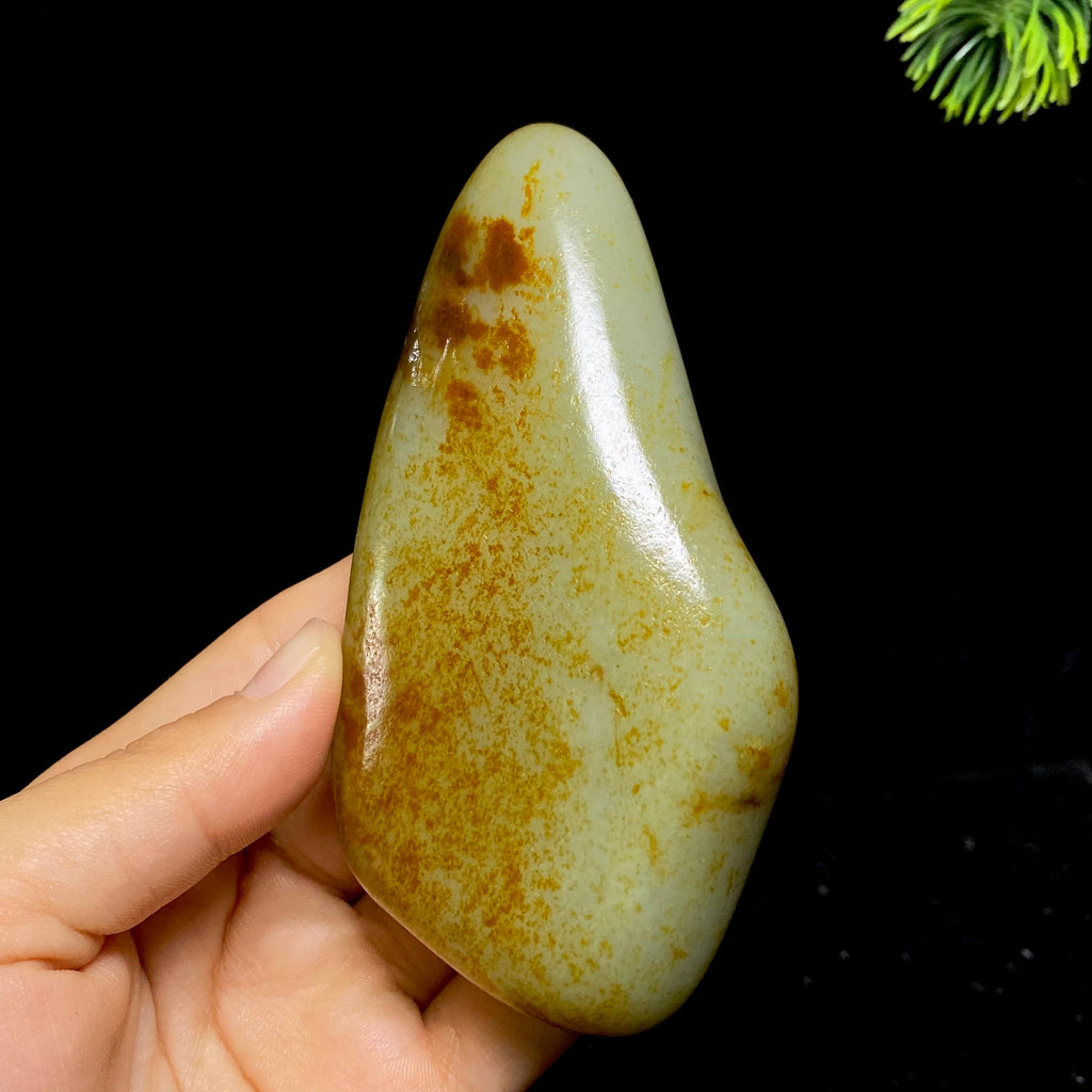 和田玉黄皮籽料把件（184g）