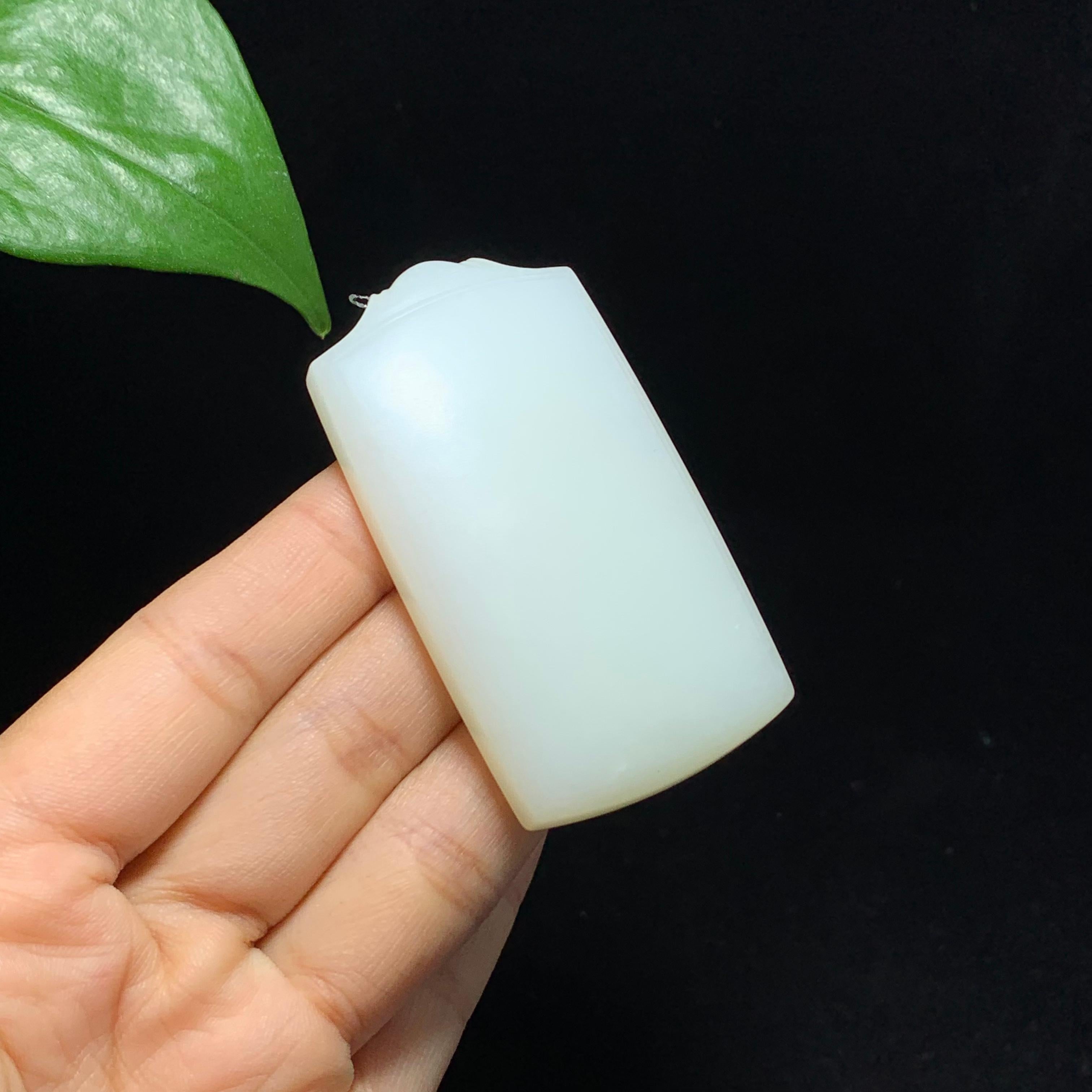 收藏级和田山料羊脂白玉无事牌挂件（54.0g）