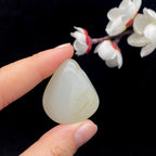 和田玉黄皮籽料挂件（18.1g）