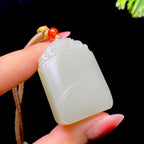 和田玉籽料无事牌（28.0g）