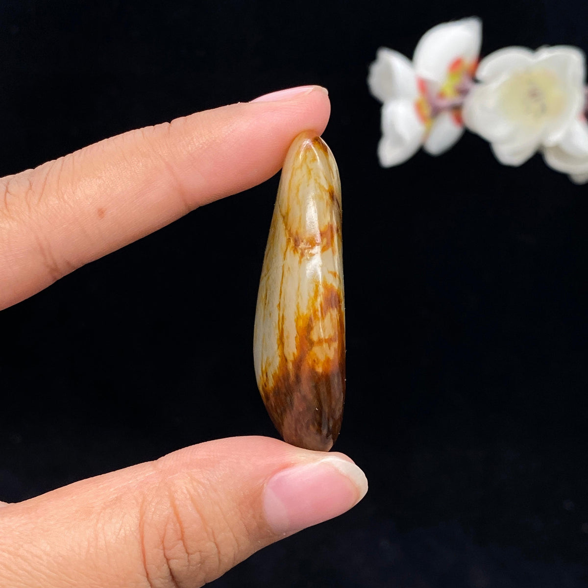 和田玉聚红皮籽料挂件（25.9g）