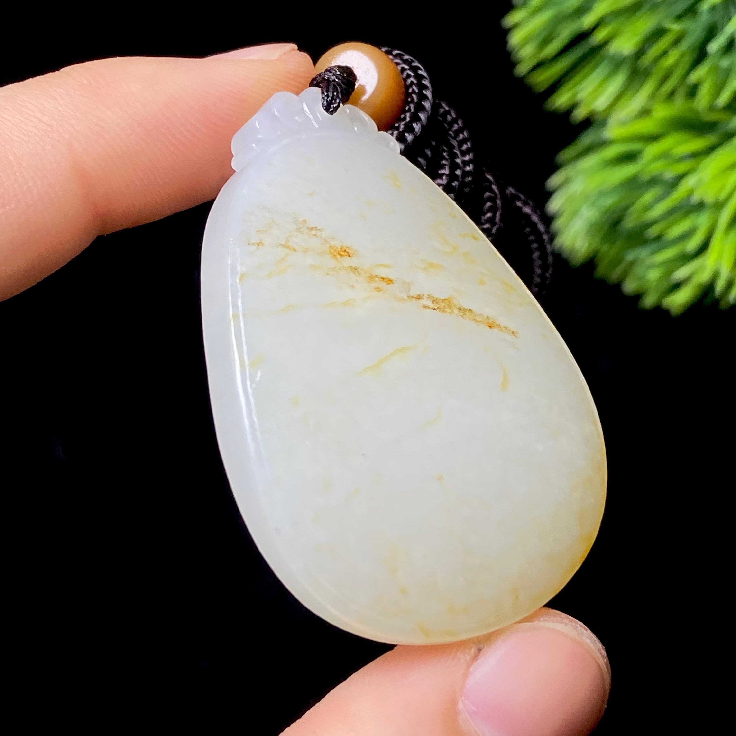 和田玉籽料无事牌（26.4g）