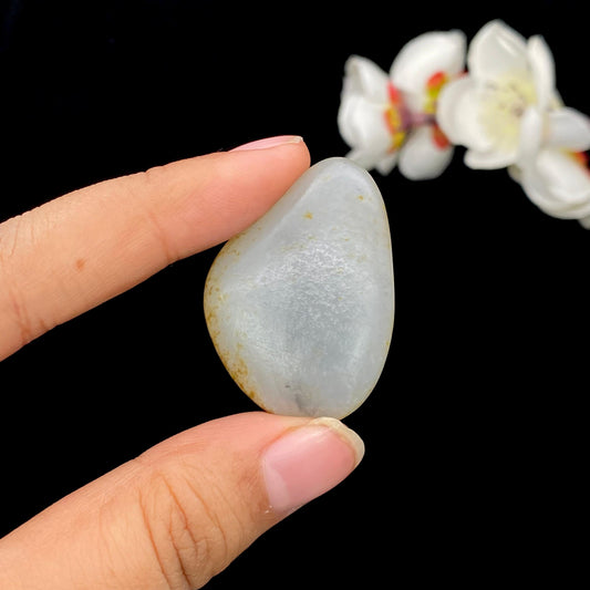 【超值推荐】和田玉洒金皮青花底籽料吊坠籽（15.1g）