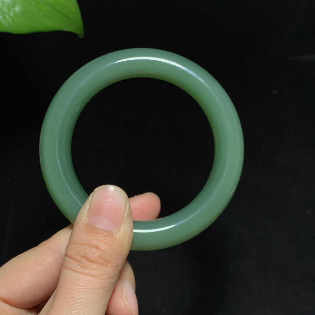 毕业级碧玉粉青猫眼圆条手镯（65.5g）