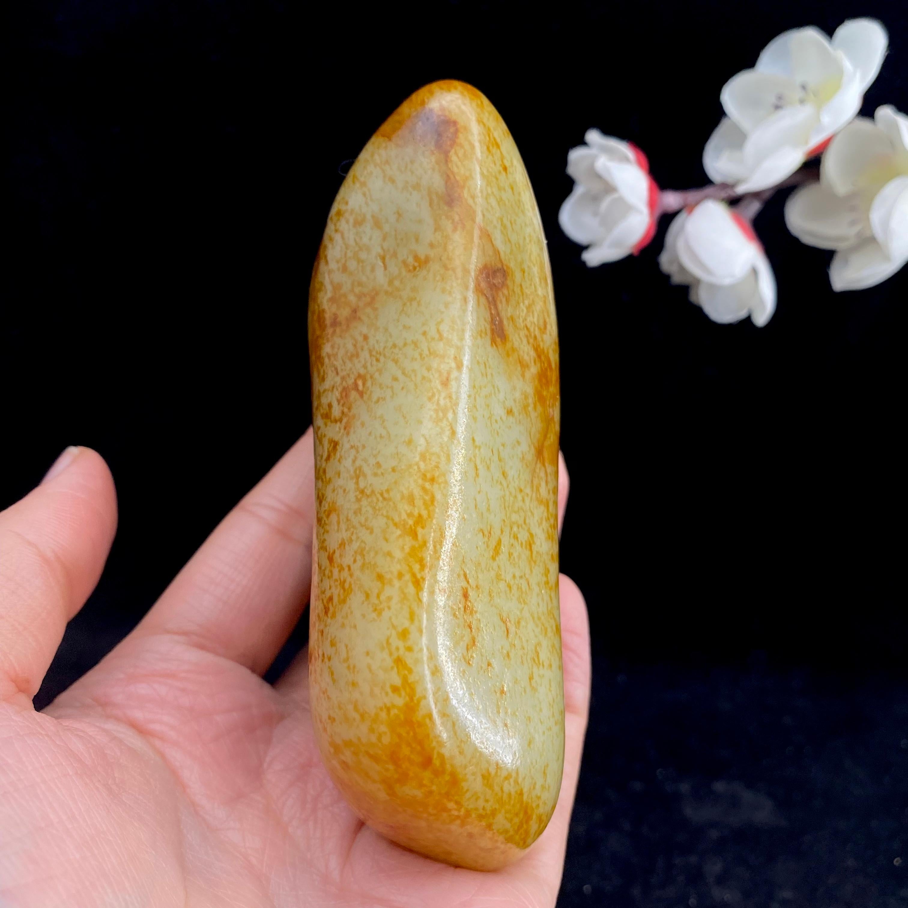 和田玉洒红皮籽料原石（339.4g）