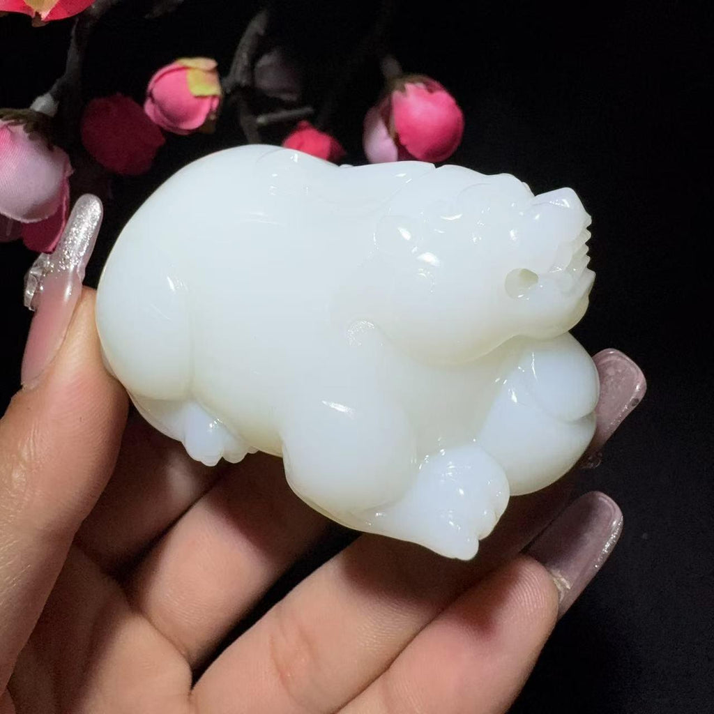 和田玉白玉手把件貔貅（129.1g）