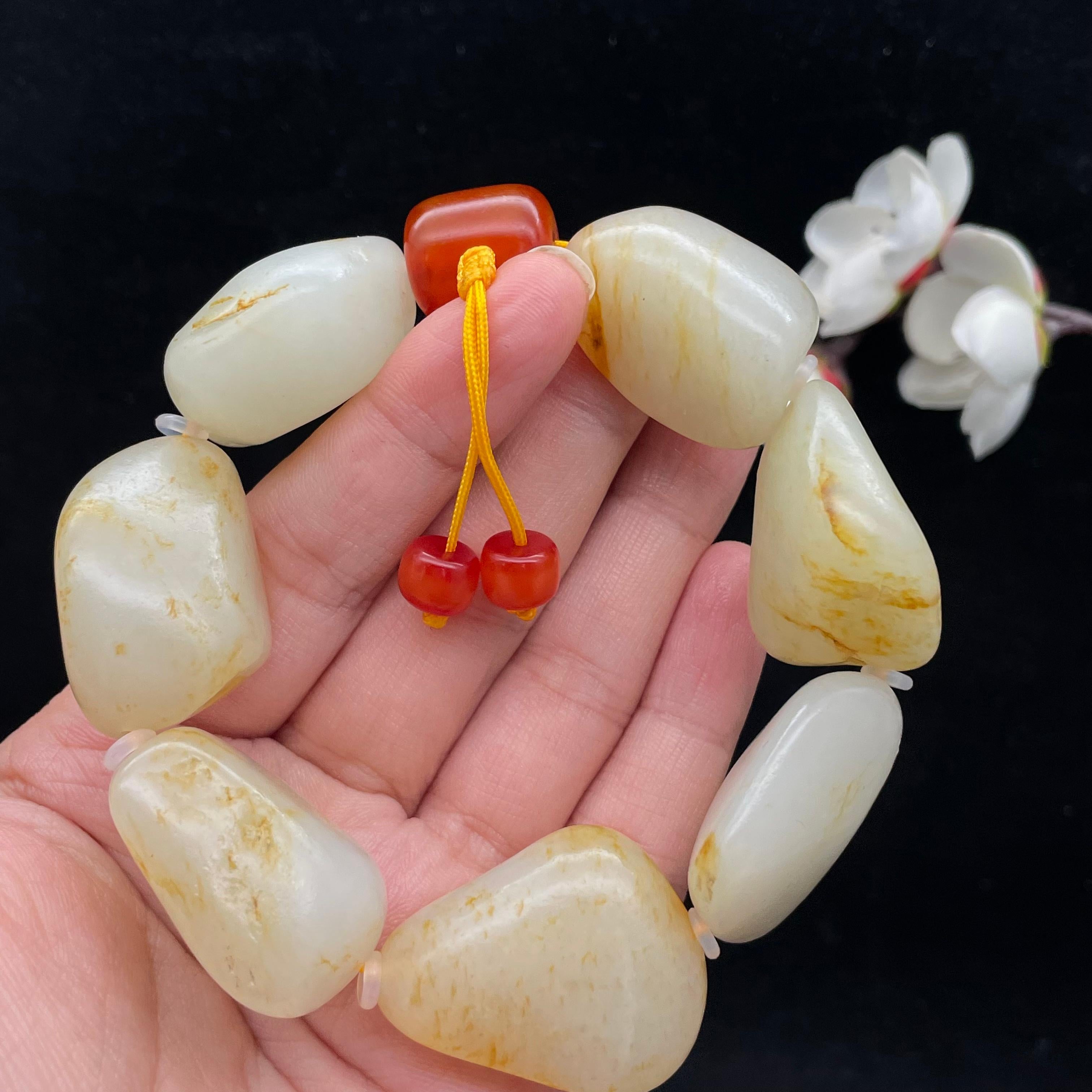 和田玉洒金皮籽料【精品手串】（118.5g）
