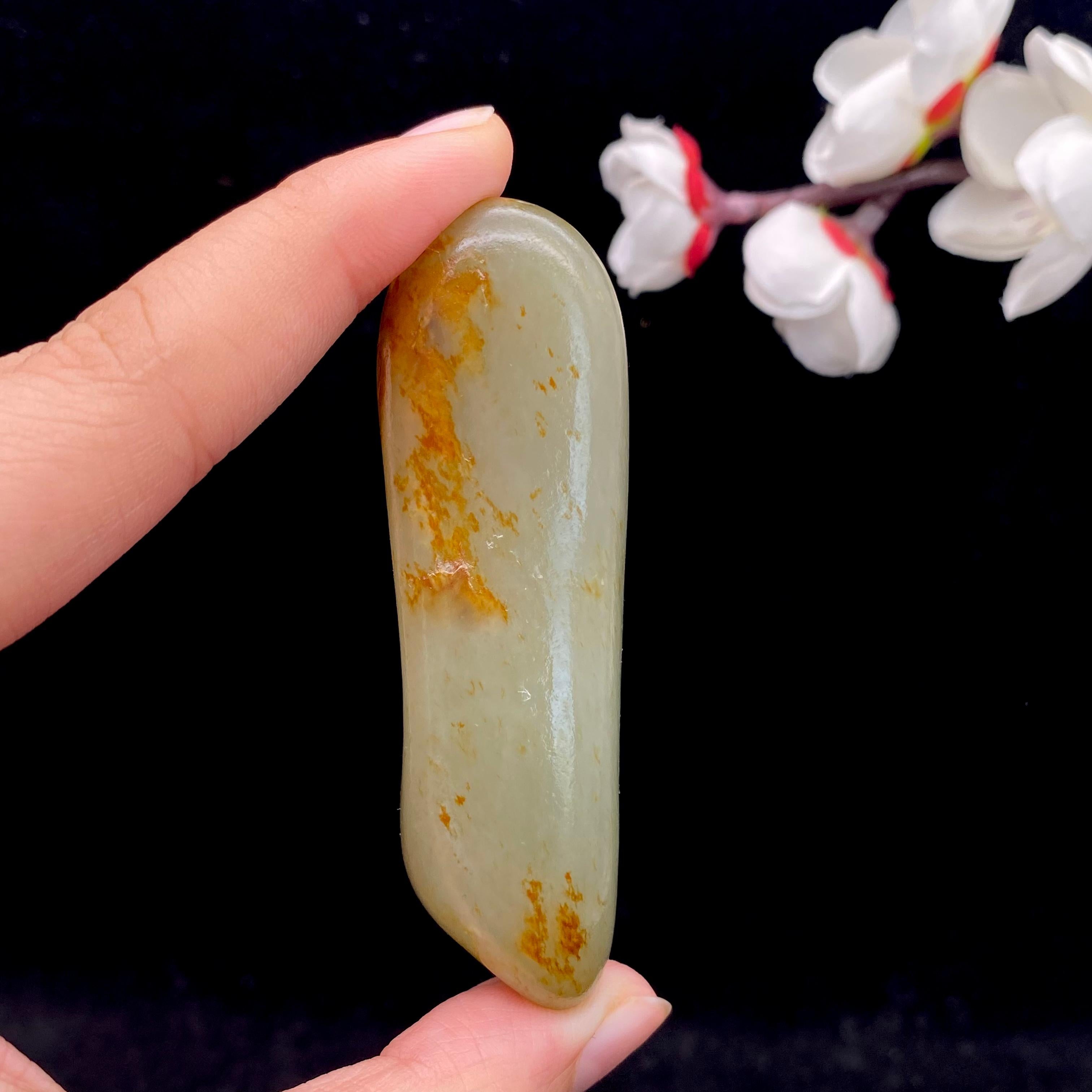 和田玉洒金皮籽料原石（66g）