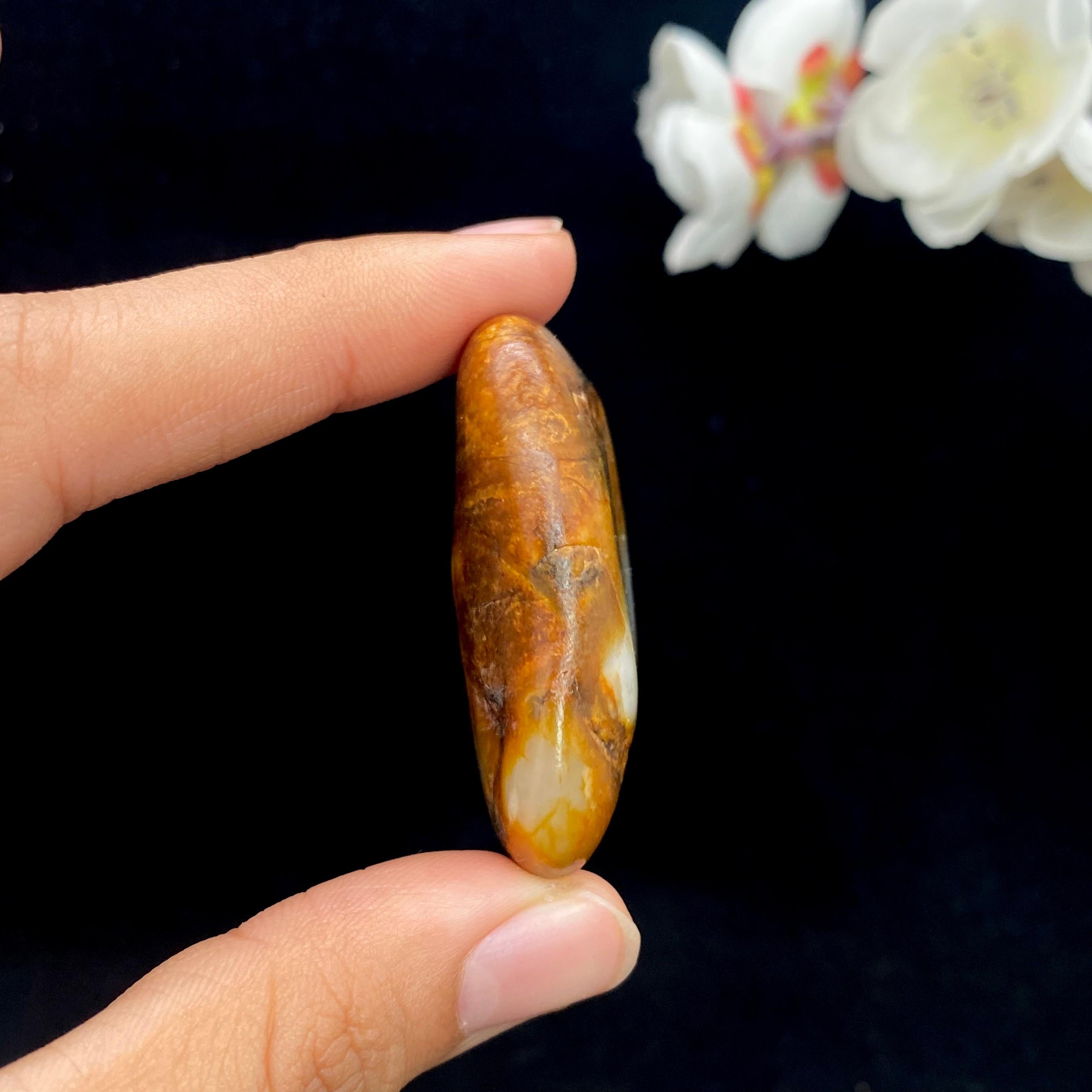 和田玉黄沁皮籽料（44g）
