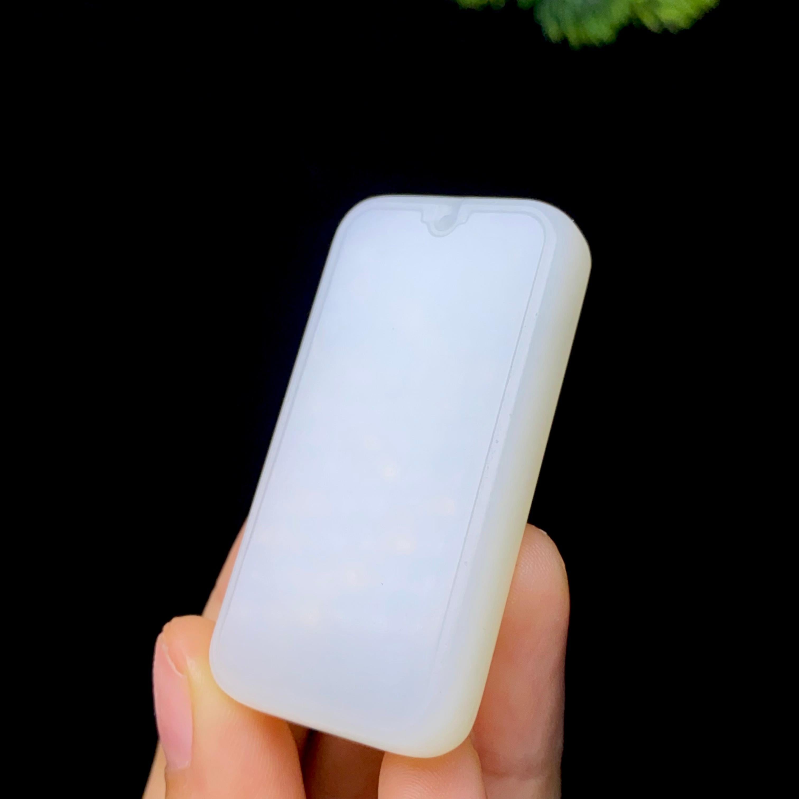 和田玉白玉无事牌（34.8g）