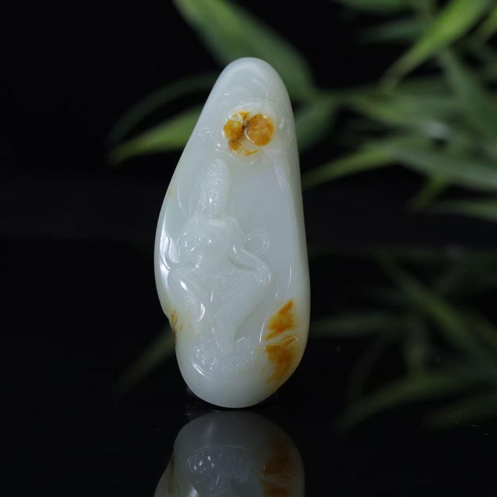 和田玉洒金皮观音挂坠（51.7g）