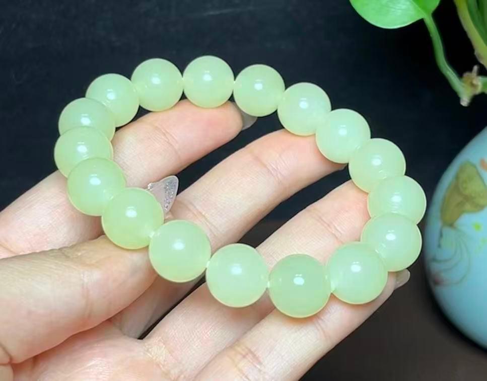 新疆和田玉若羌黄口料高品质圆珠手串（44.6g）