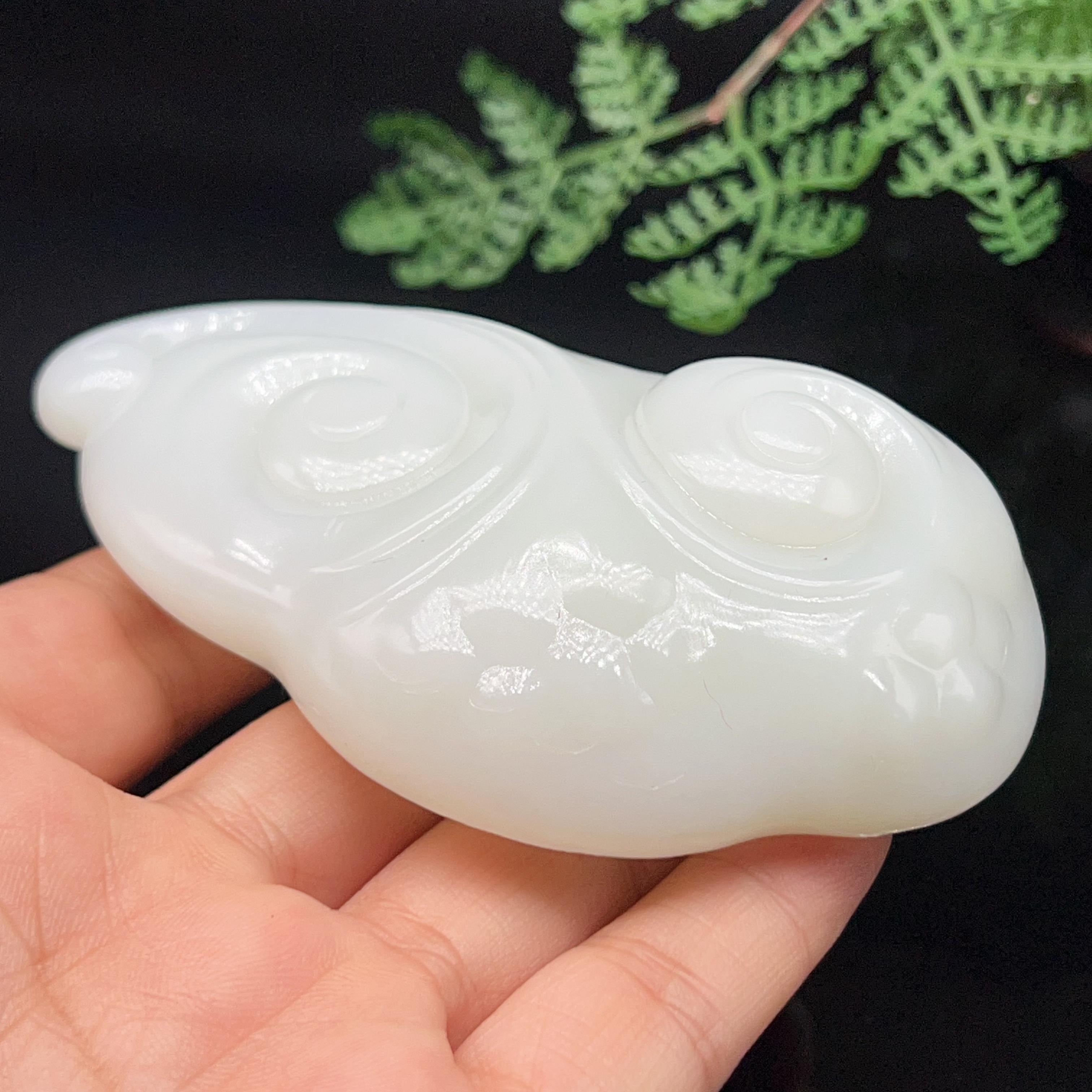 和田玉羊脂白玉吉祥如意把件（177.57g） – 厚德载玉