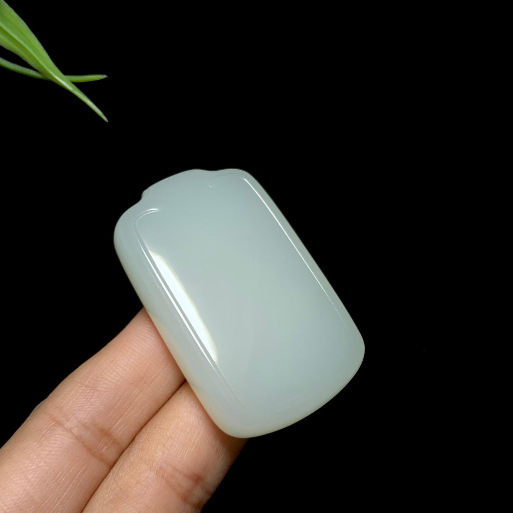 精品和田玉冰底晴水无事牌（42.3g）