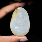 和田玉籽料大势至菩萨（54.5g）