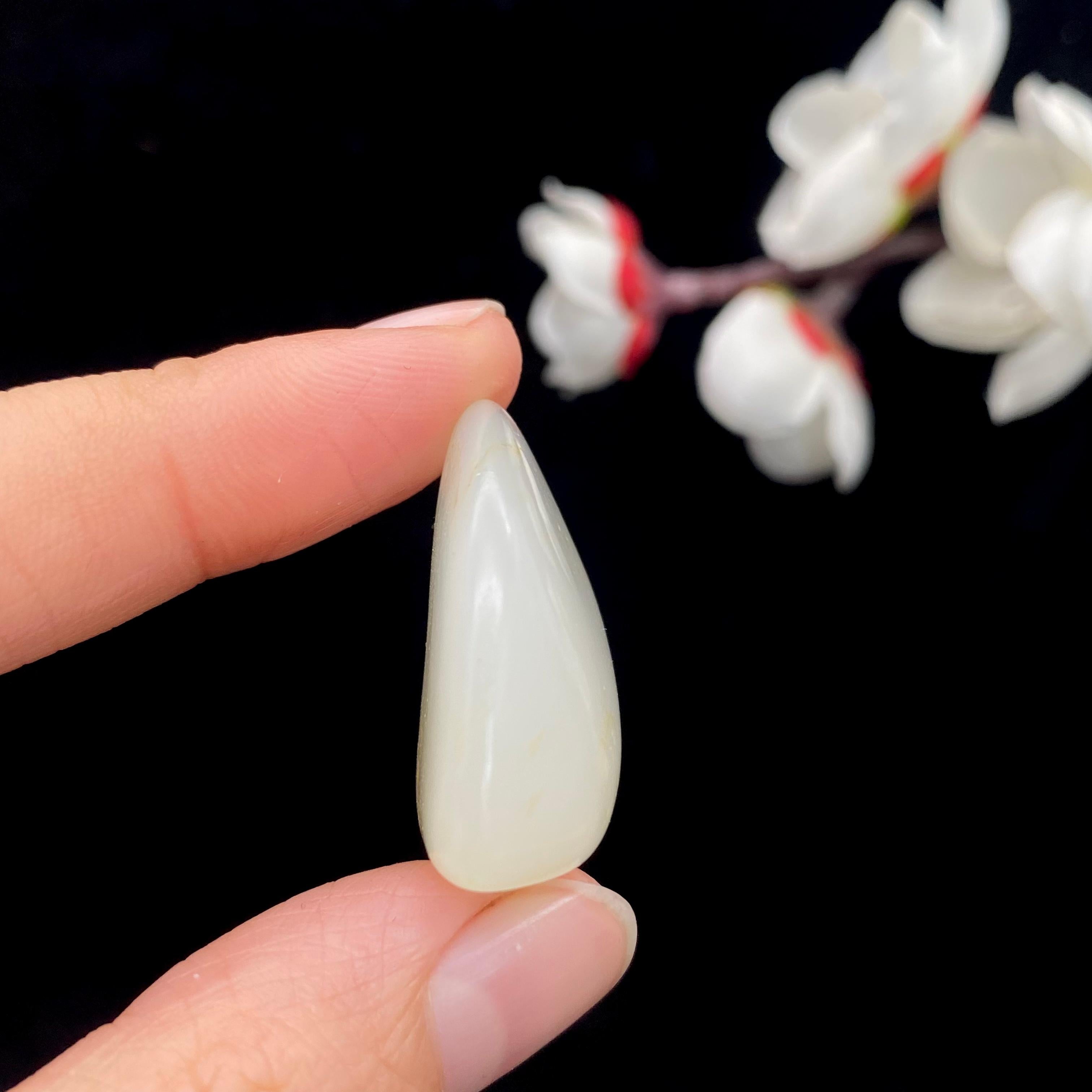 和田玉-白玉籽料吊坠籽（12.1g）