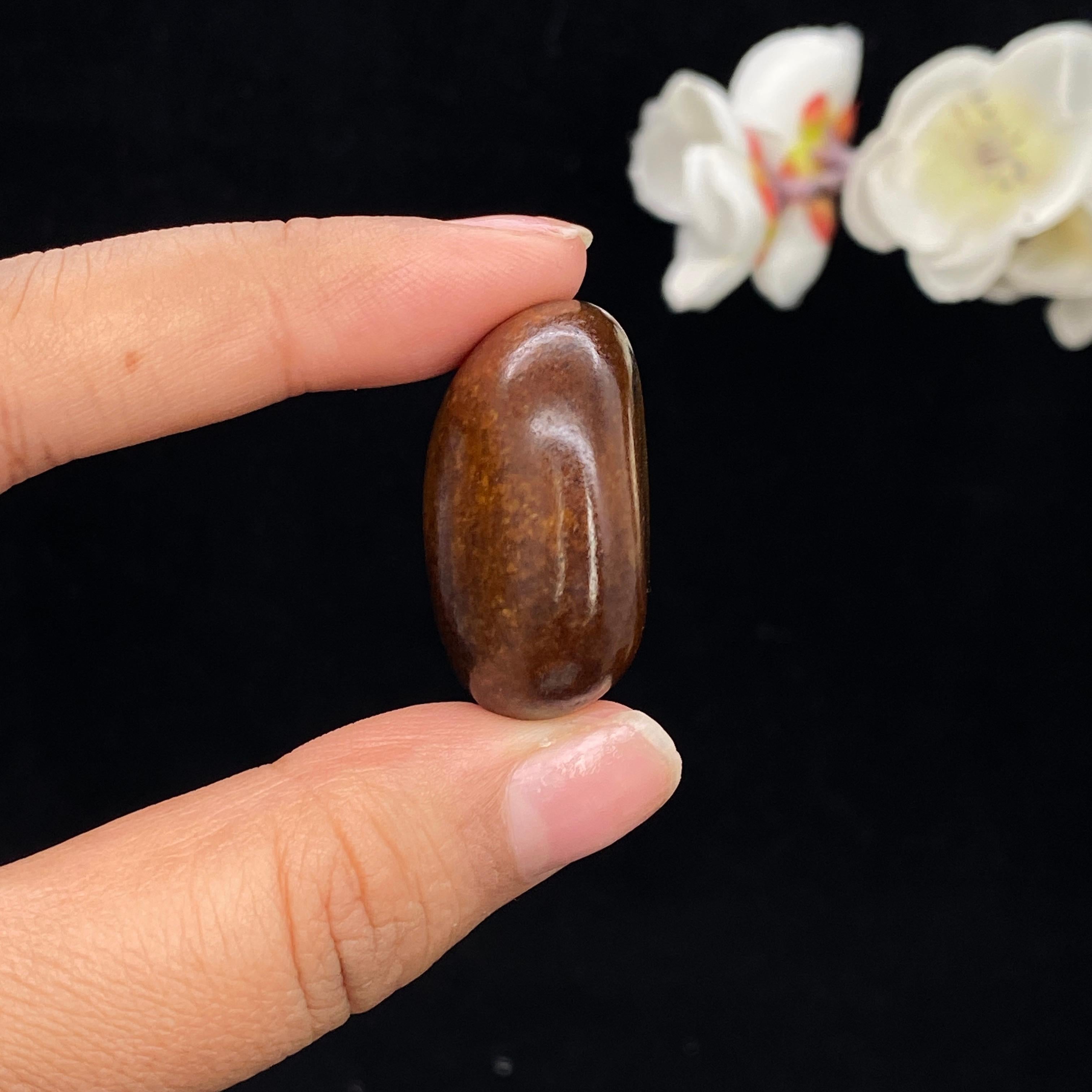 和田玉聚红皮籽料挂件（27.2g）