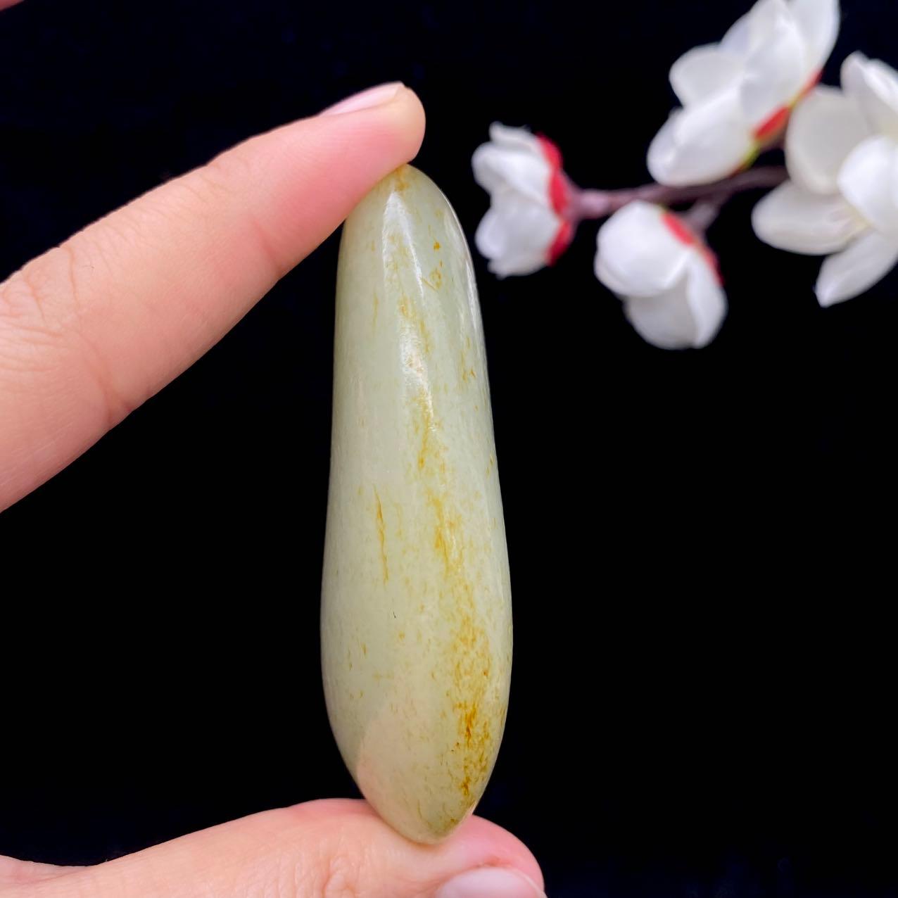 和田玉洒金皮籽料原石（72g）