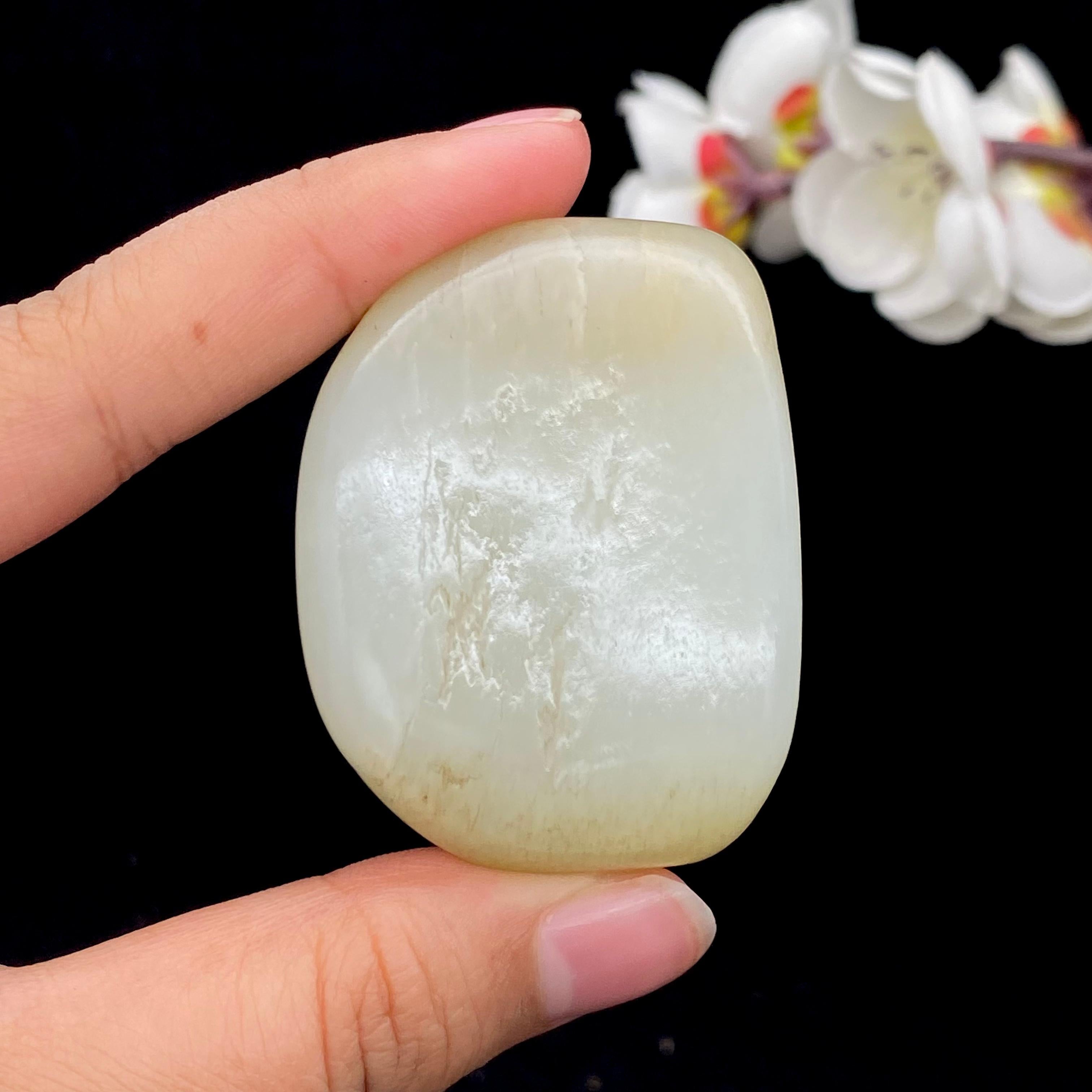 【超值推荐】和田玉籽料糖小手把件（90g）