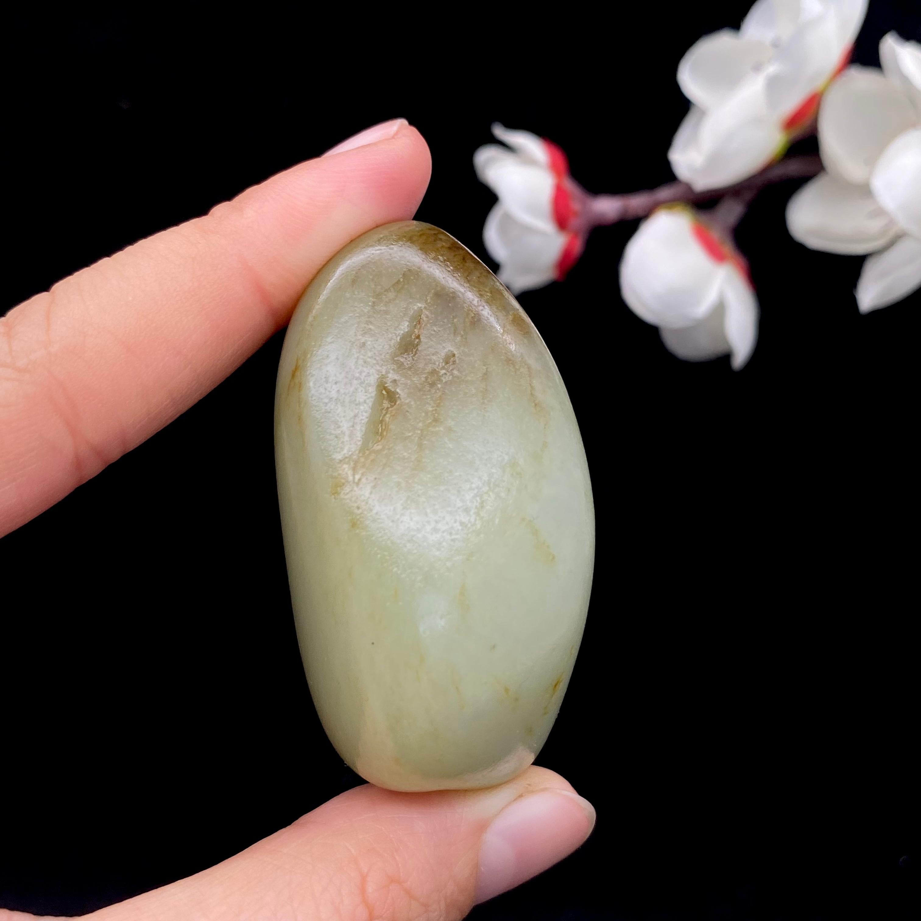 和田玉秋梨皮籽料原石（80g）