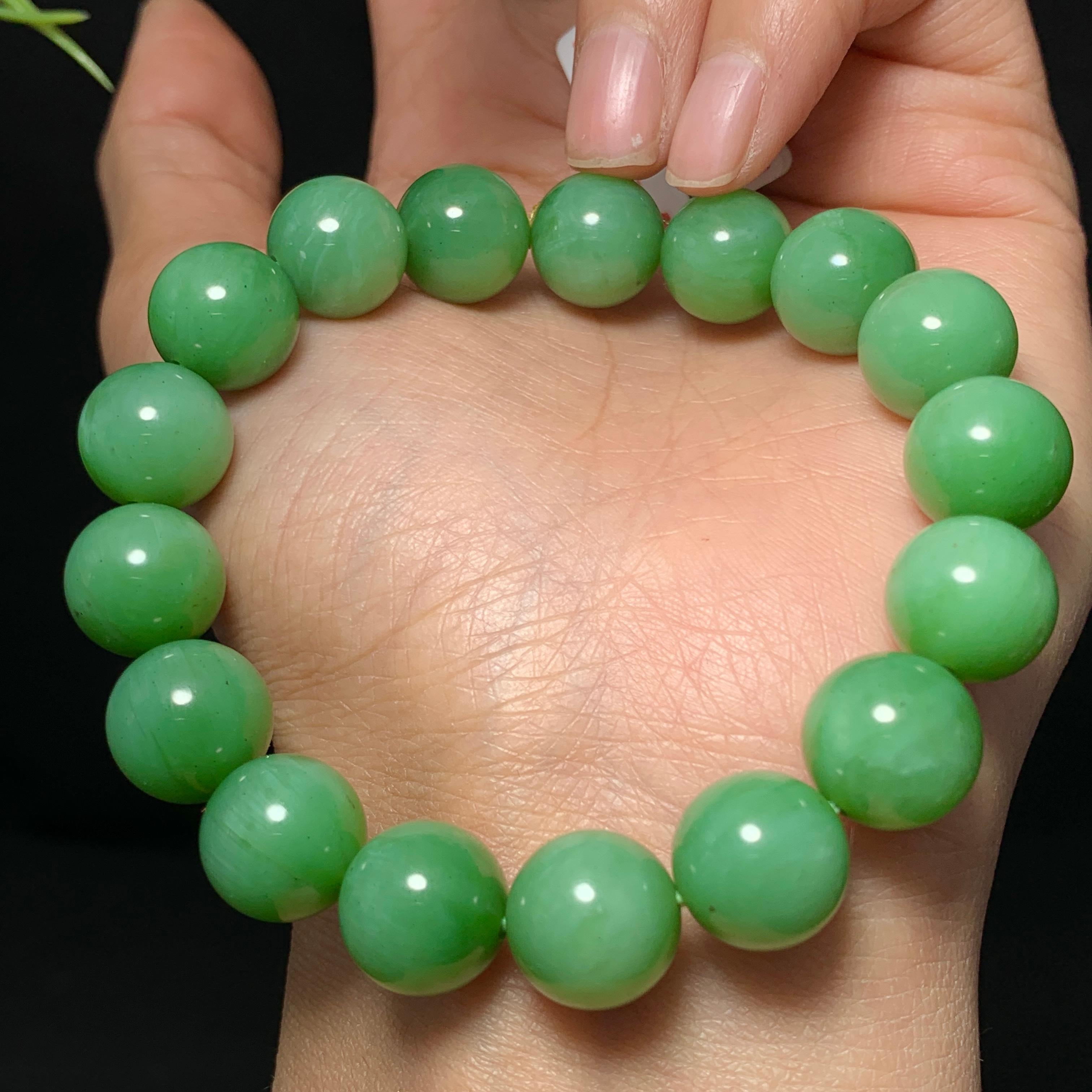 传承级碧玉粉绿猫眼圆珠手串（43.6g）