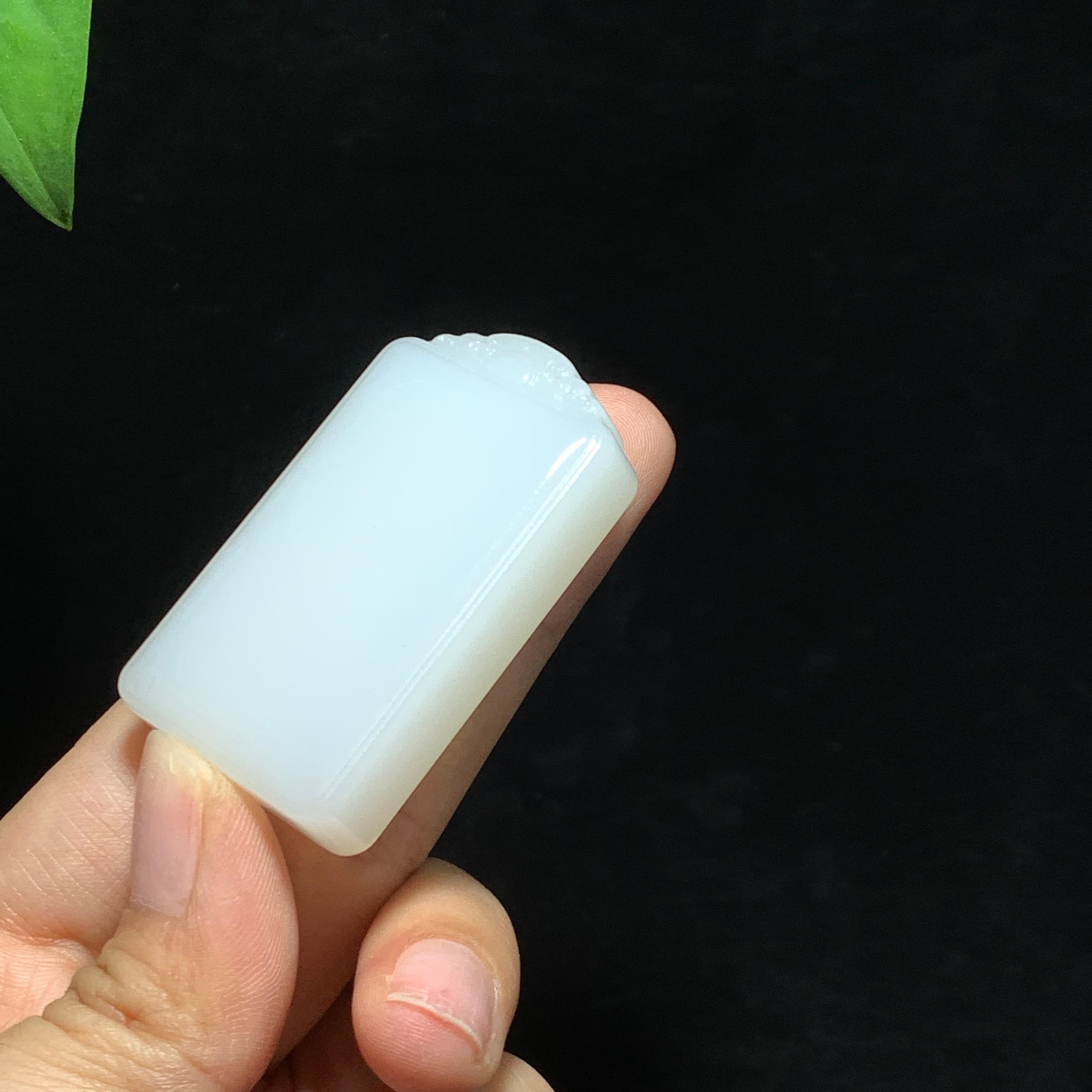 和田山料白玉无事牌（44.7g）