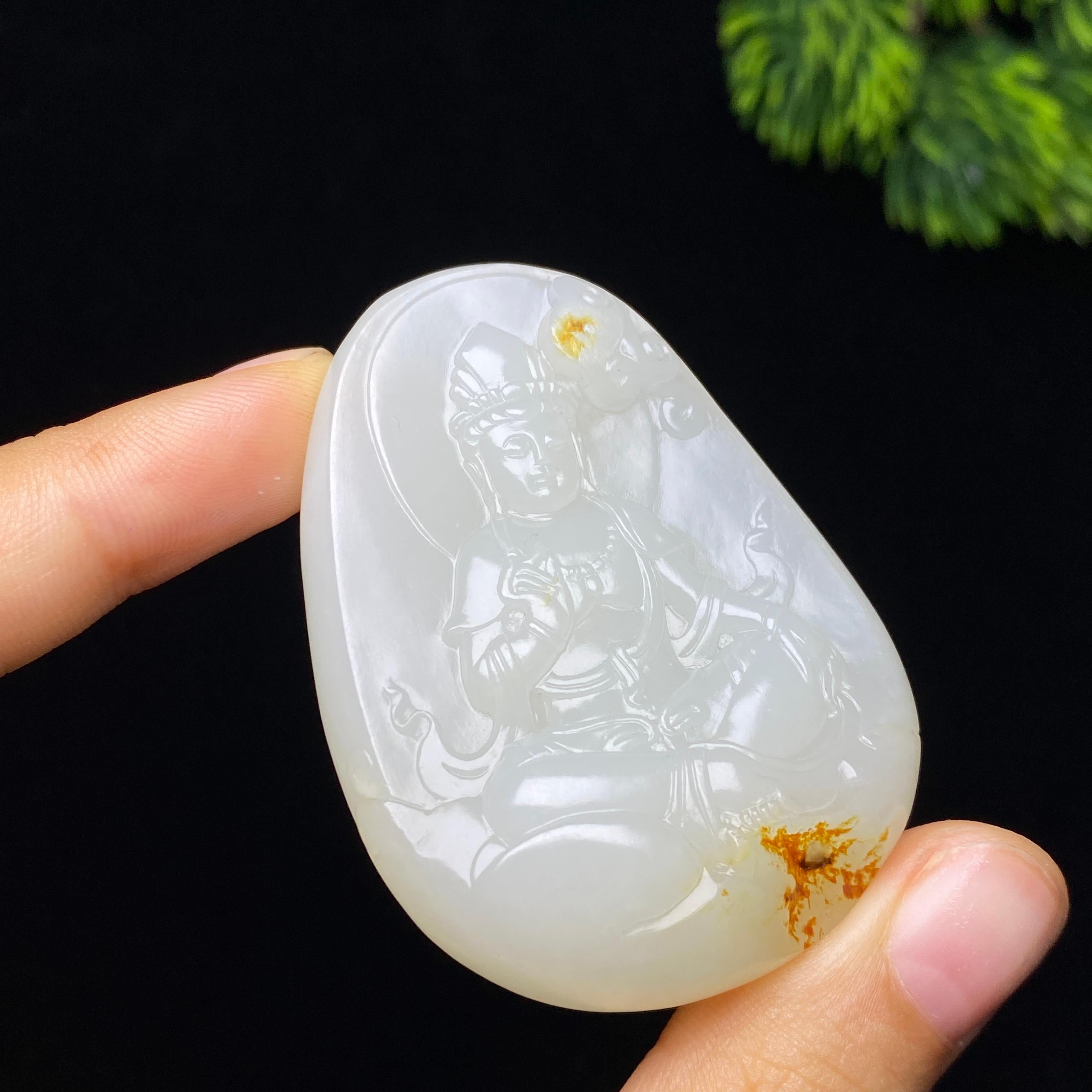 和田玉籽料观音（49.3g）