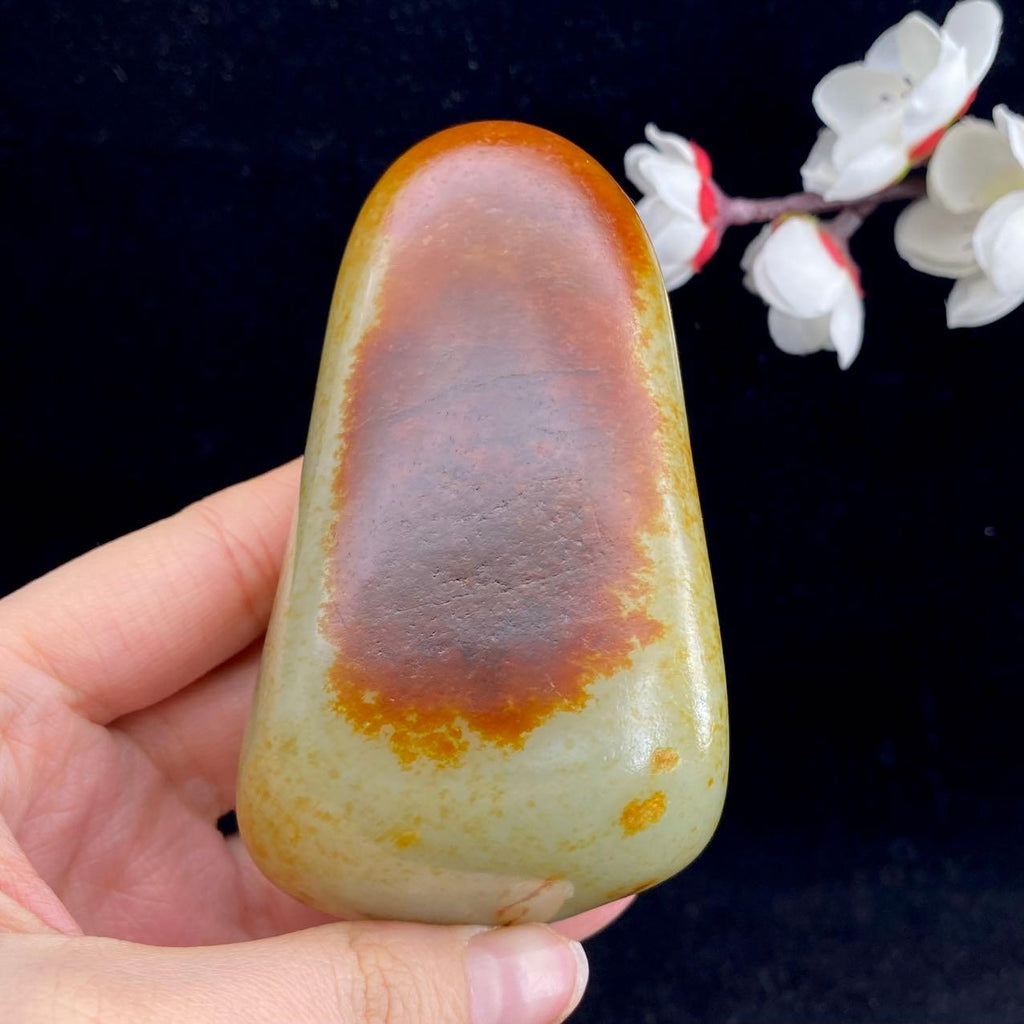 和田玉聚红皮籽料原石（352.7g）