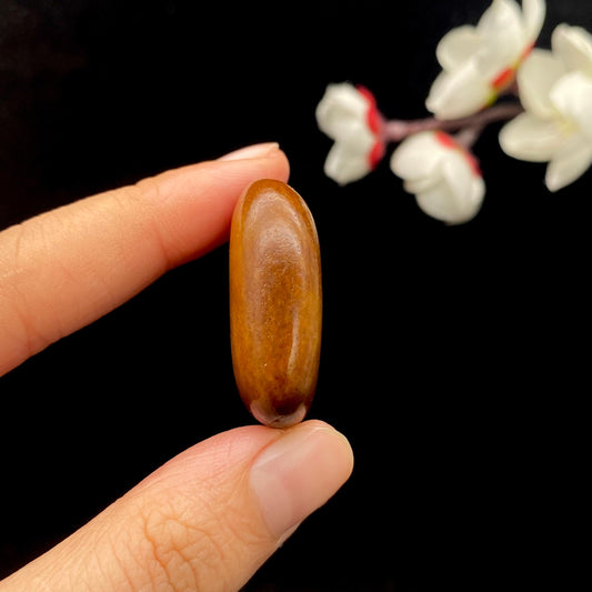 和田玉红沁皮籽料原石（20g）